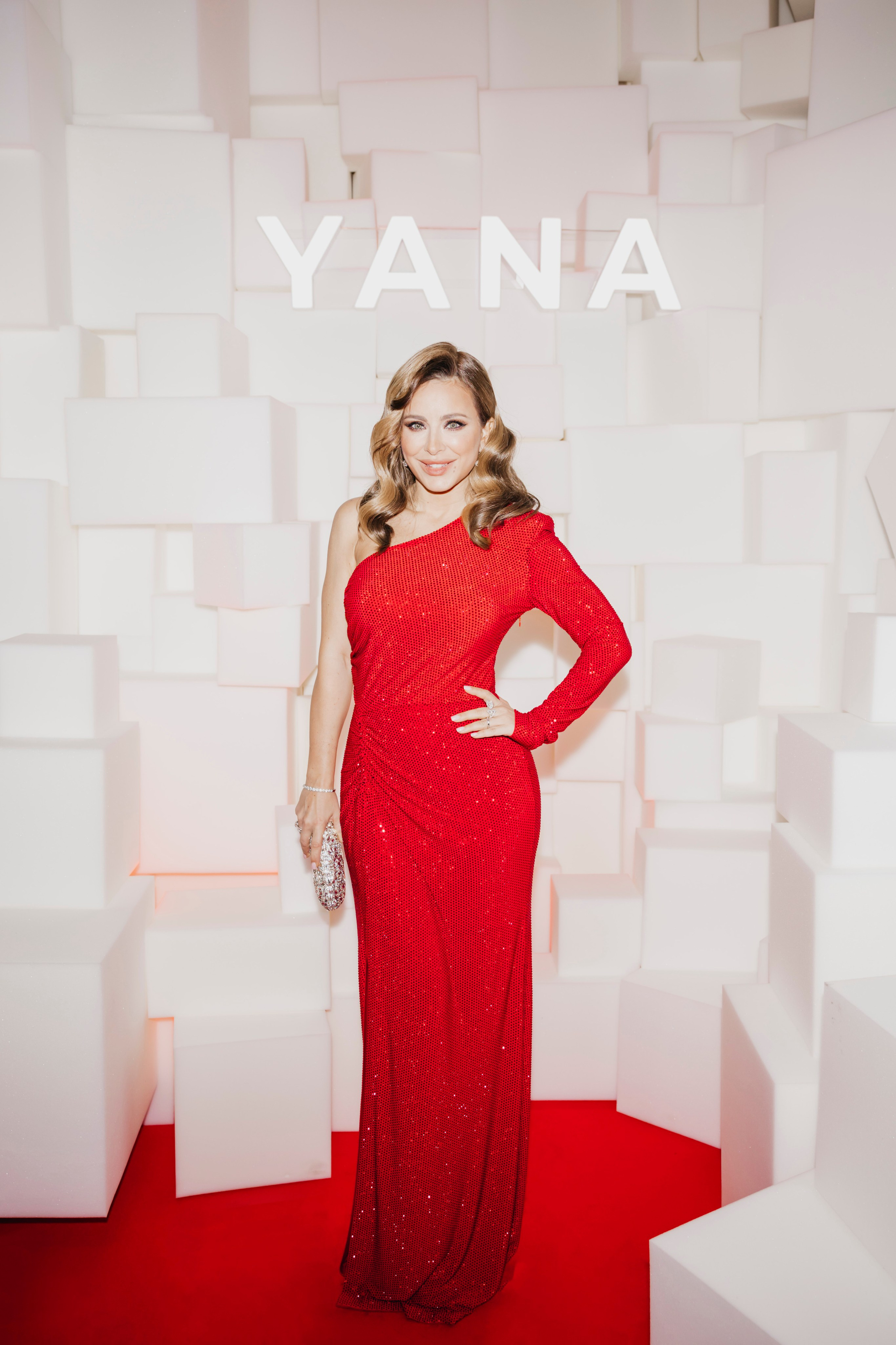 Ани Лорак на Снежном коктейле Яны Раскаваловой