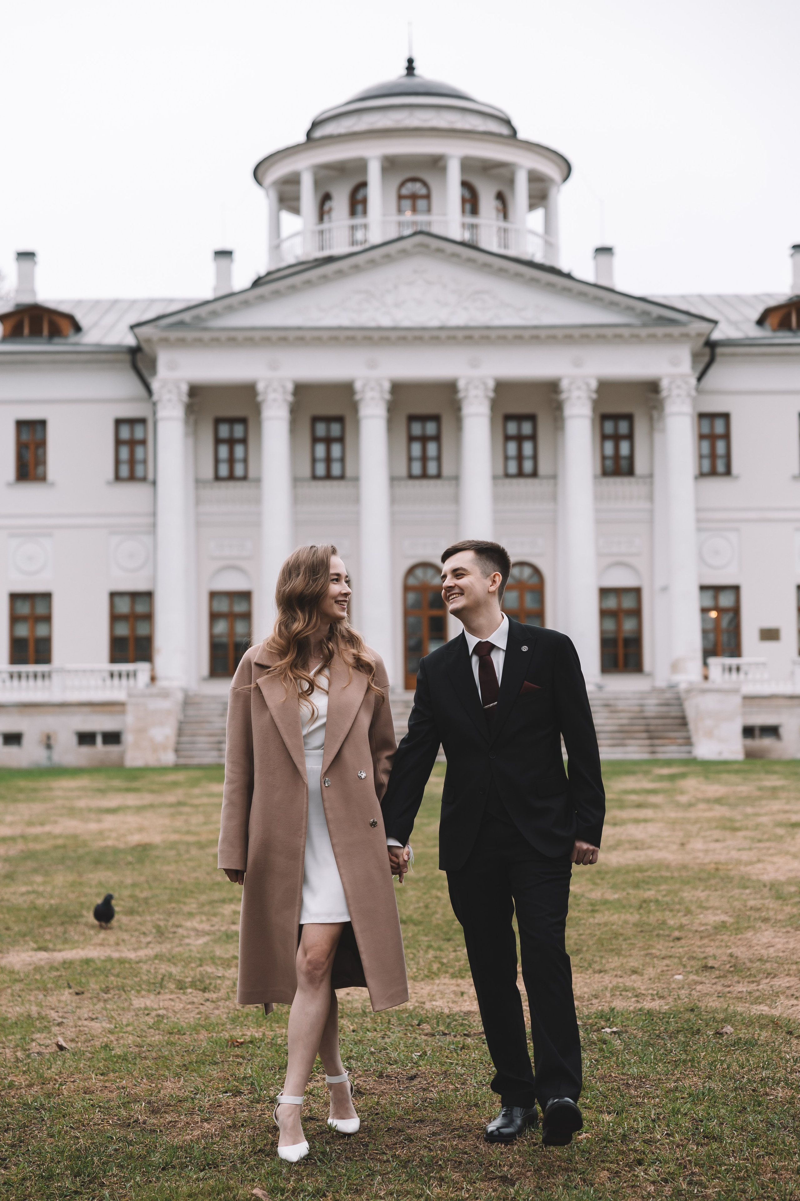 Свадебная фотосессия в Усадьбе Остафьево. Свадебный фотограф в Москве — Оскар Гелманов