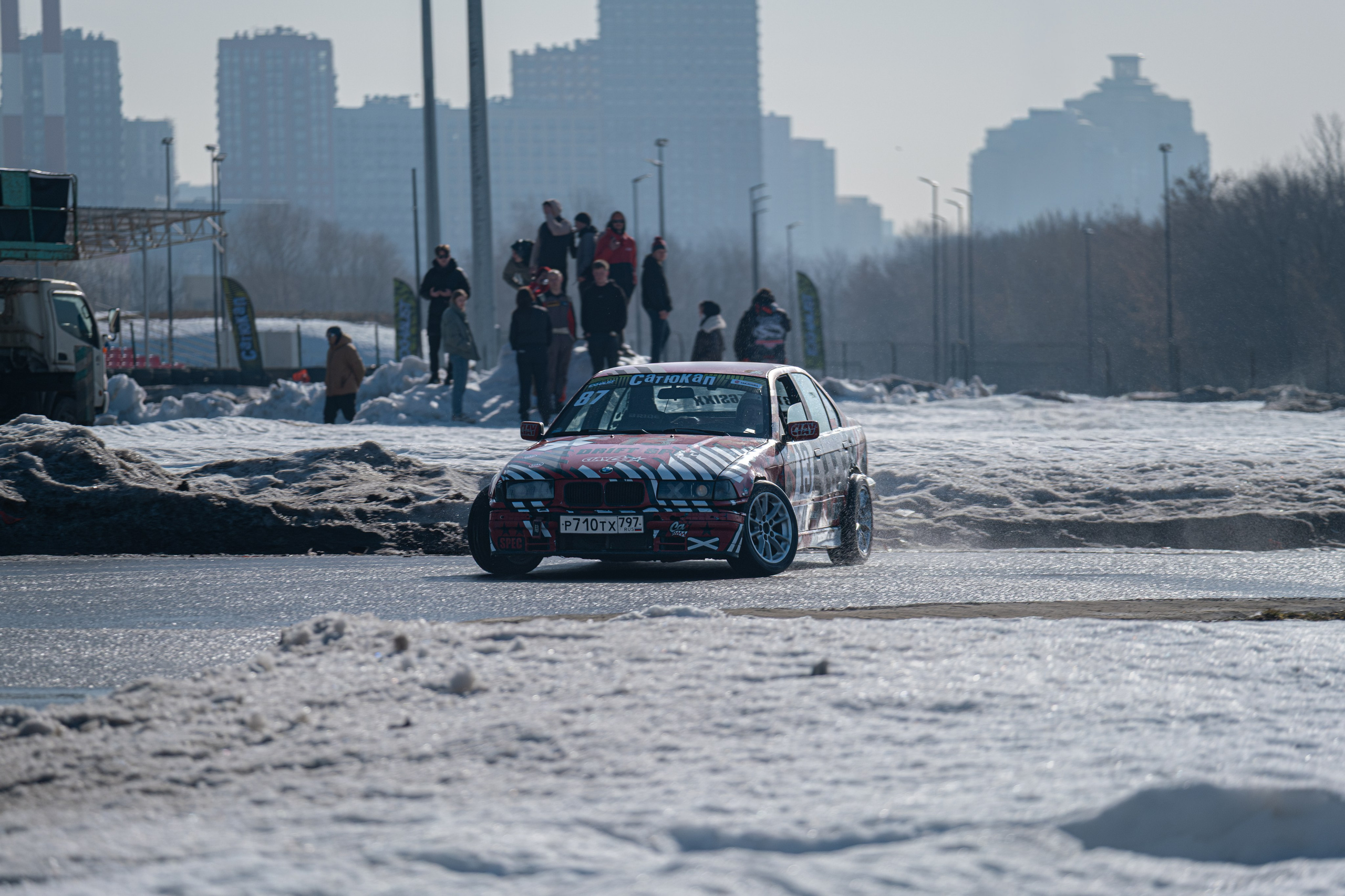 Спортивная автомобильная съемка. Malenkyia