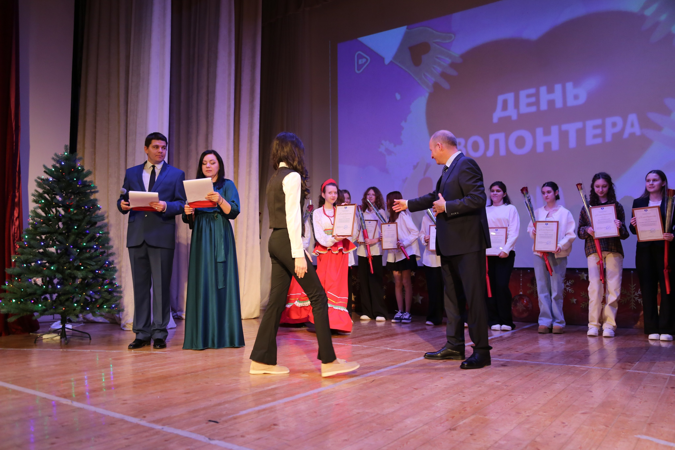 День Волонтёра. Жизнь курорта Кабардинка в фотографиях