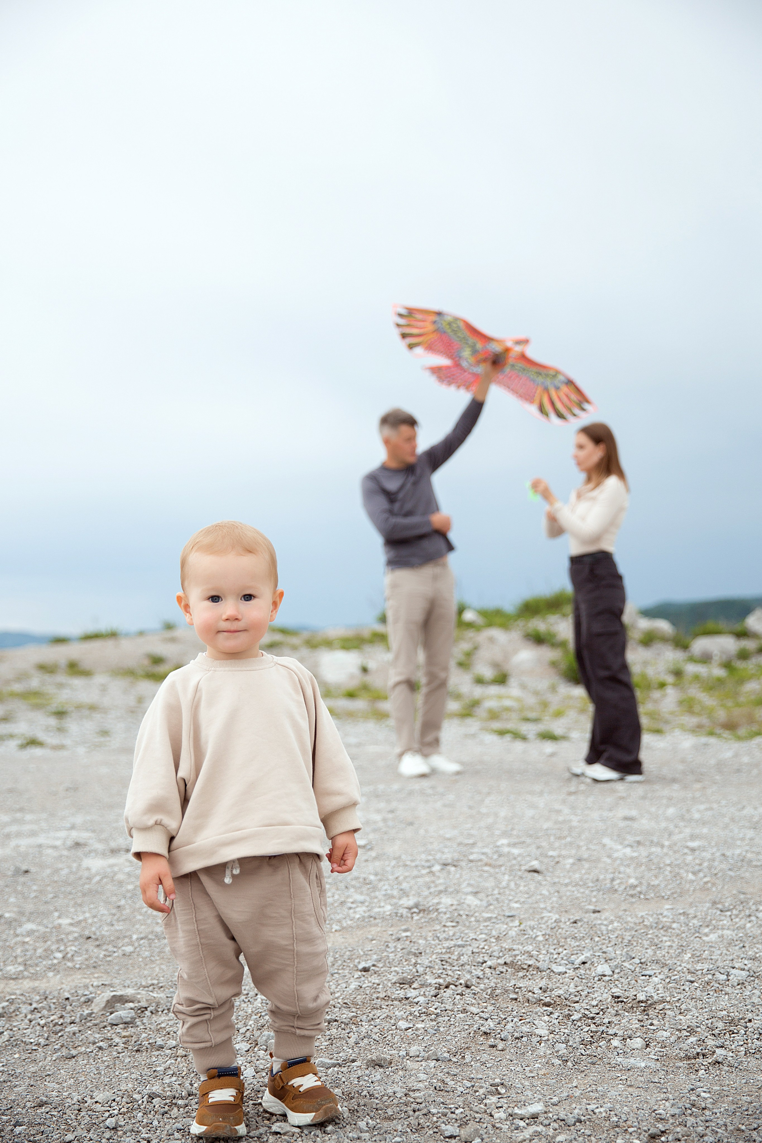 Прогулка с воздушным змеем. Людмила Далидович топовый семейный фотограф Находка/Владивосток