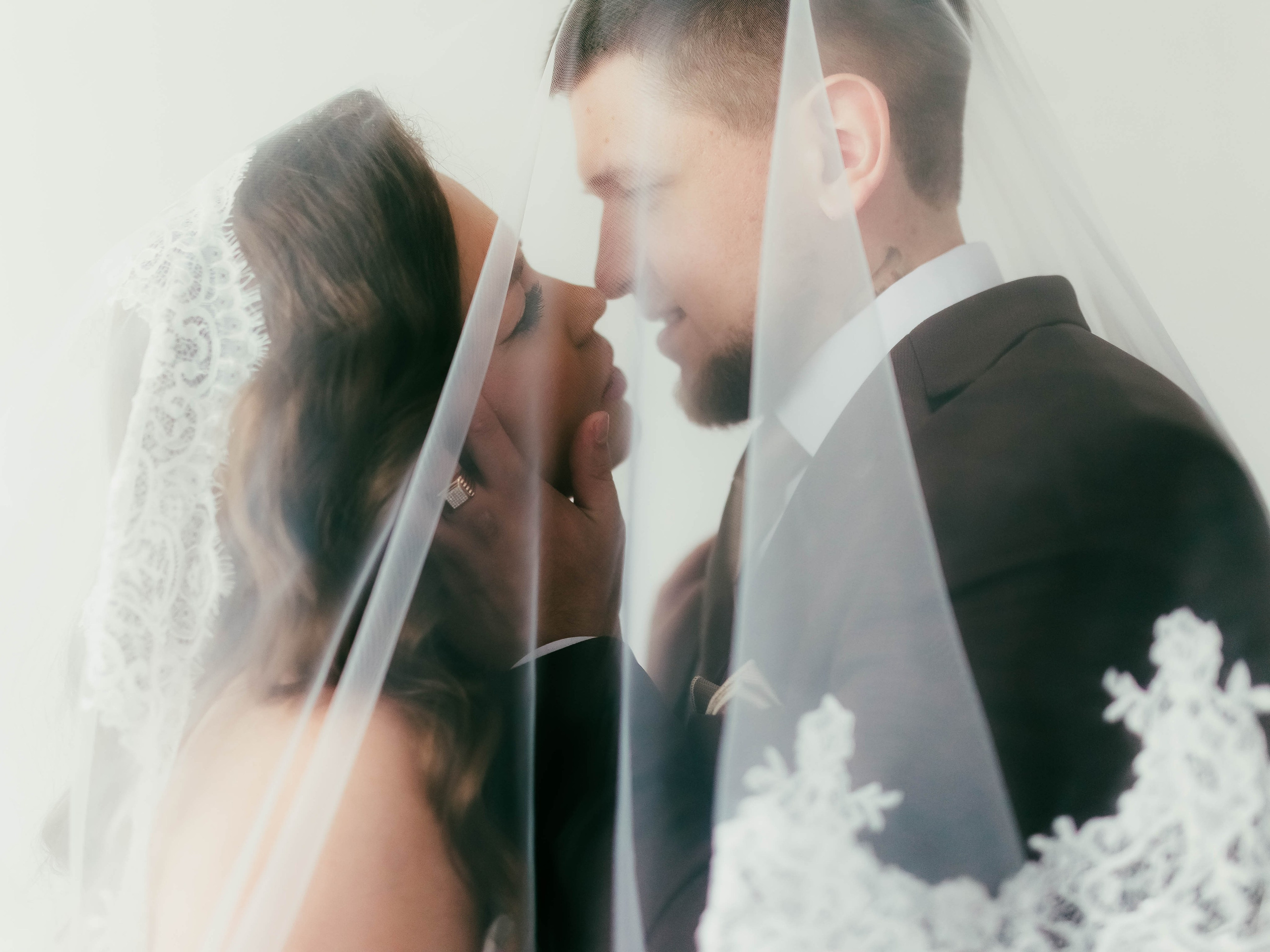 Love & Wed. SHDEN — Photographer | Content Creator