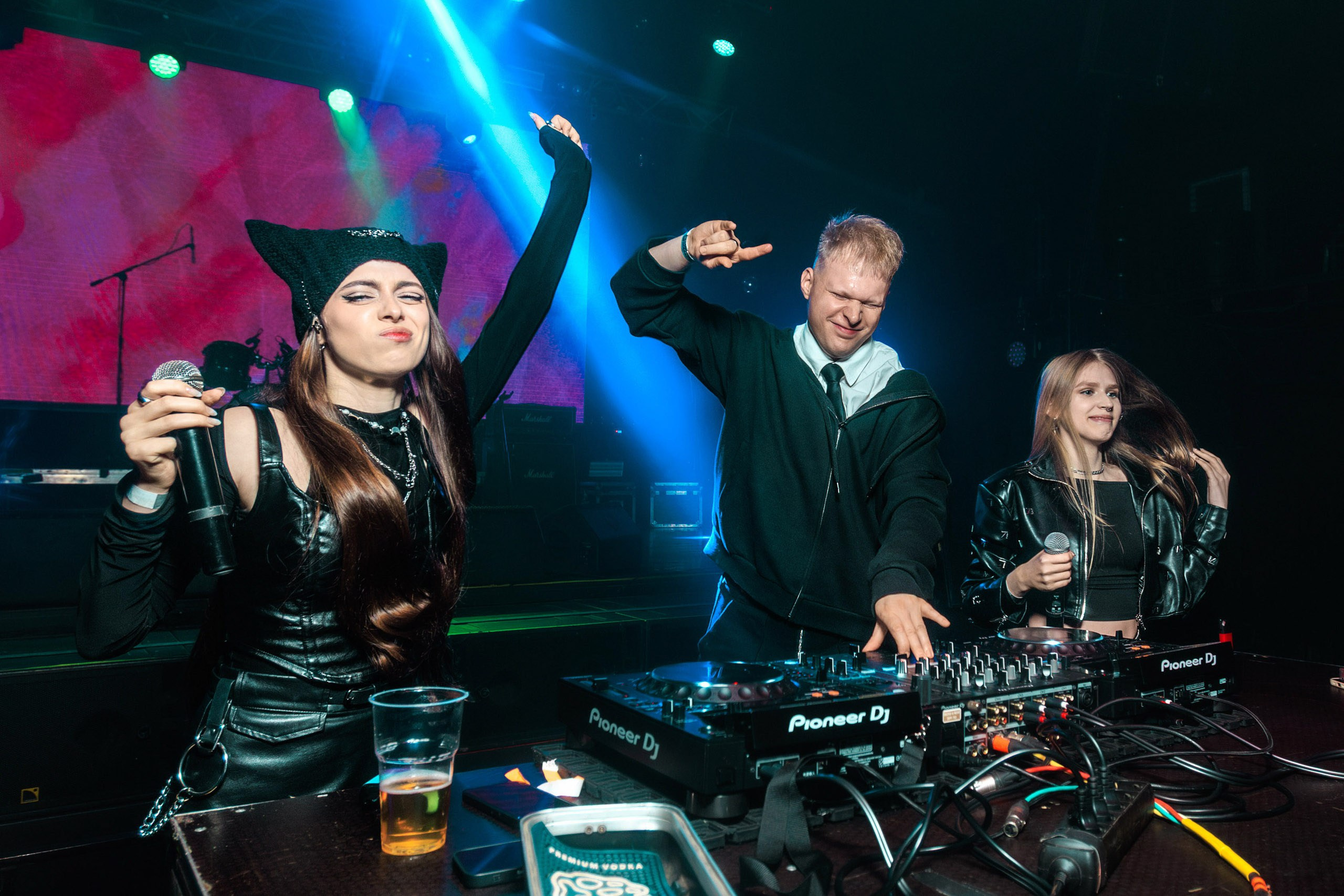 15.08.25 Bratz Rave. Репортажный фотограф Екатеринбург | Яркий, качественный репортаж | Концерты, клубы, репортаж, праздники, корпоративы