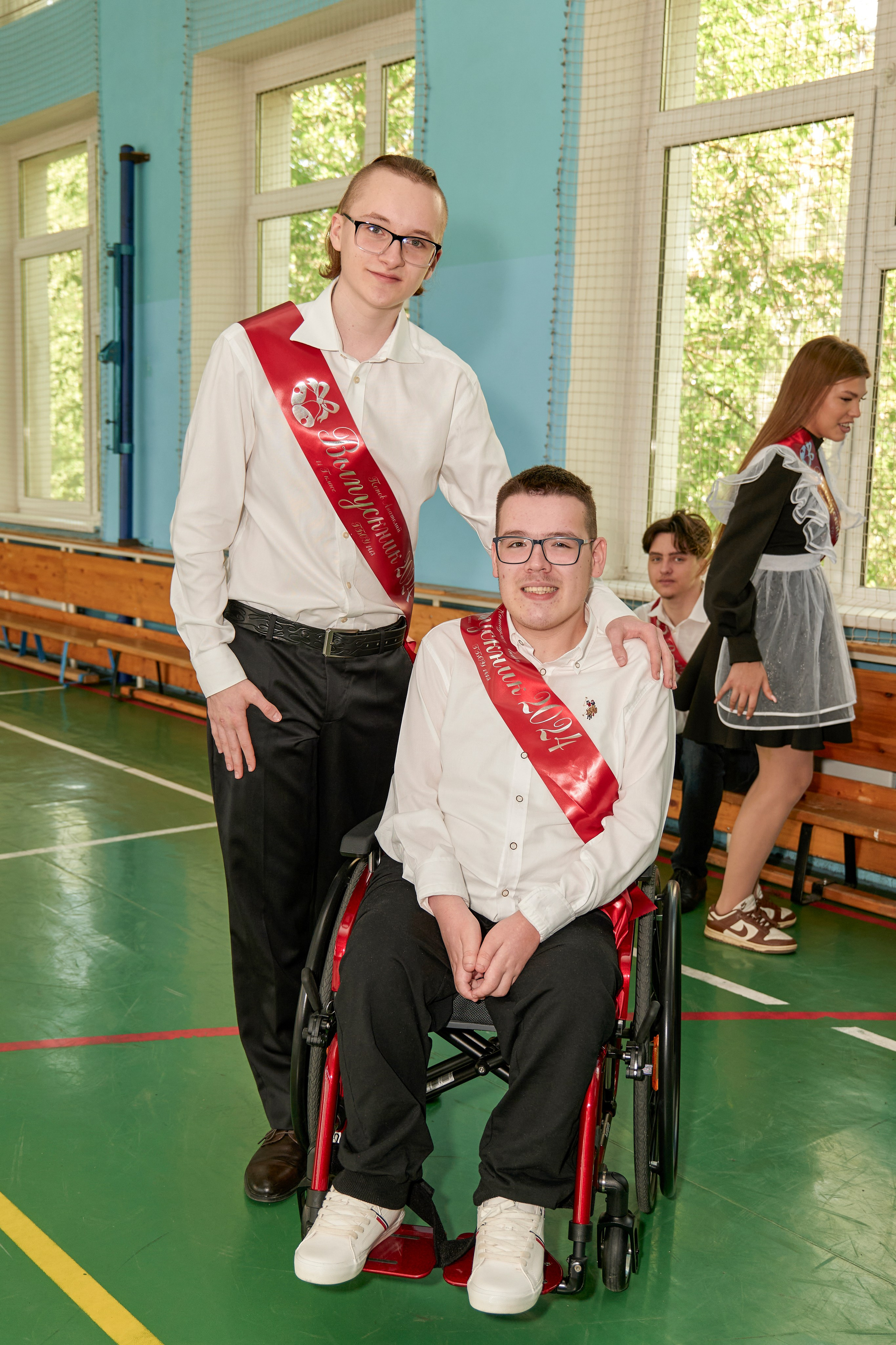 Последний звонок школа 1413. Детский и семейный фотограф г. Москва Оксана Катаджи