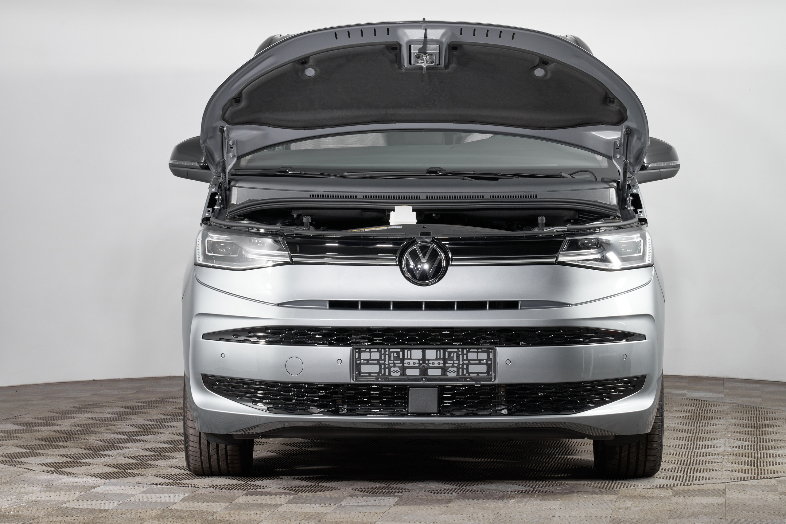 Multivan. Фотограф Николай Прокофьев модельные тесты в Москве