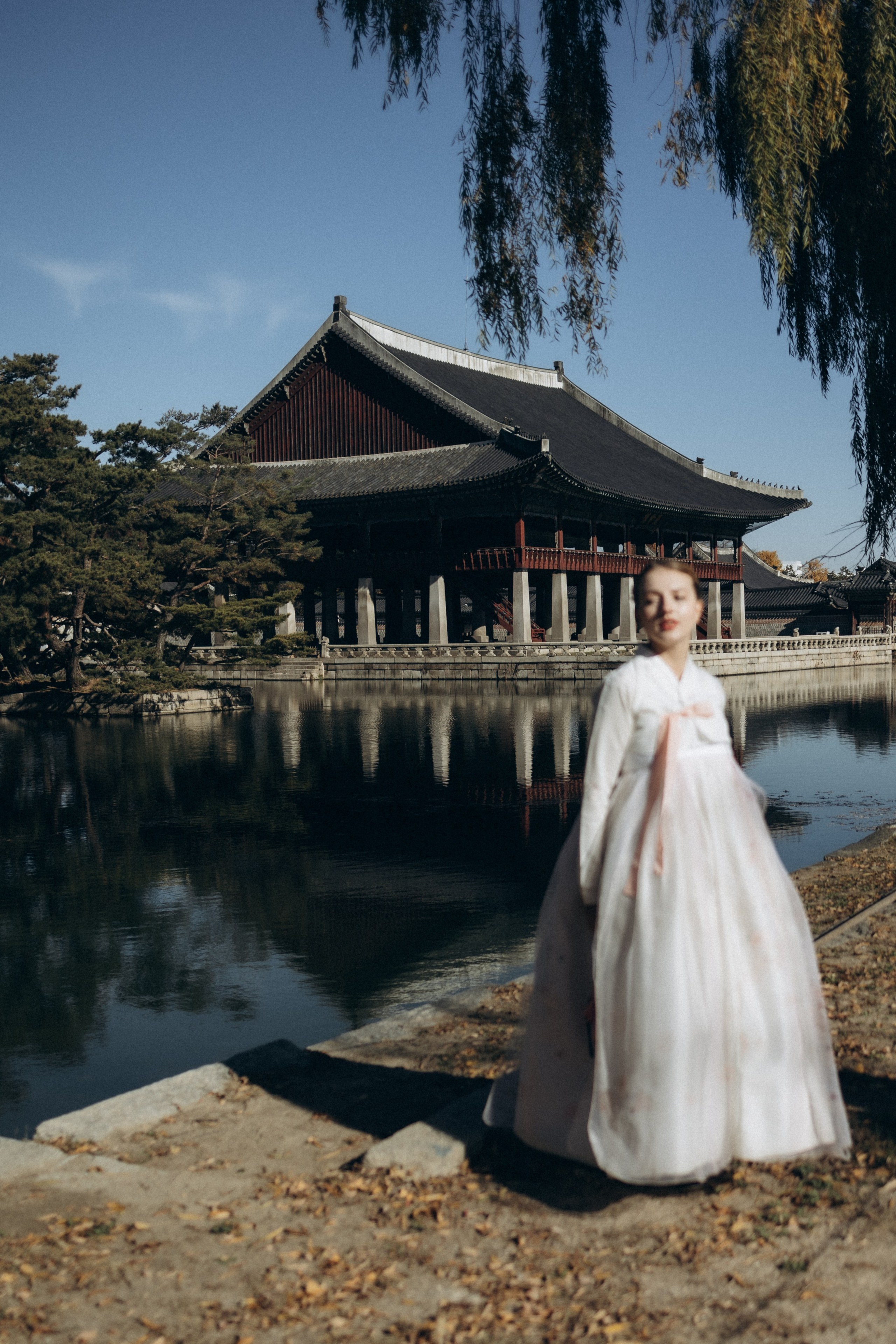 Фотосессия Маши и Саши в ханбоках. Фотограф Артем Бросов в Санкт-Петербурге и Дубае