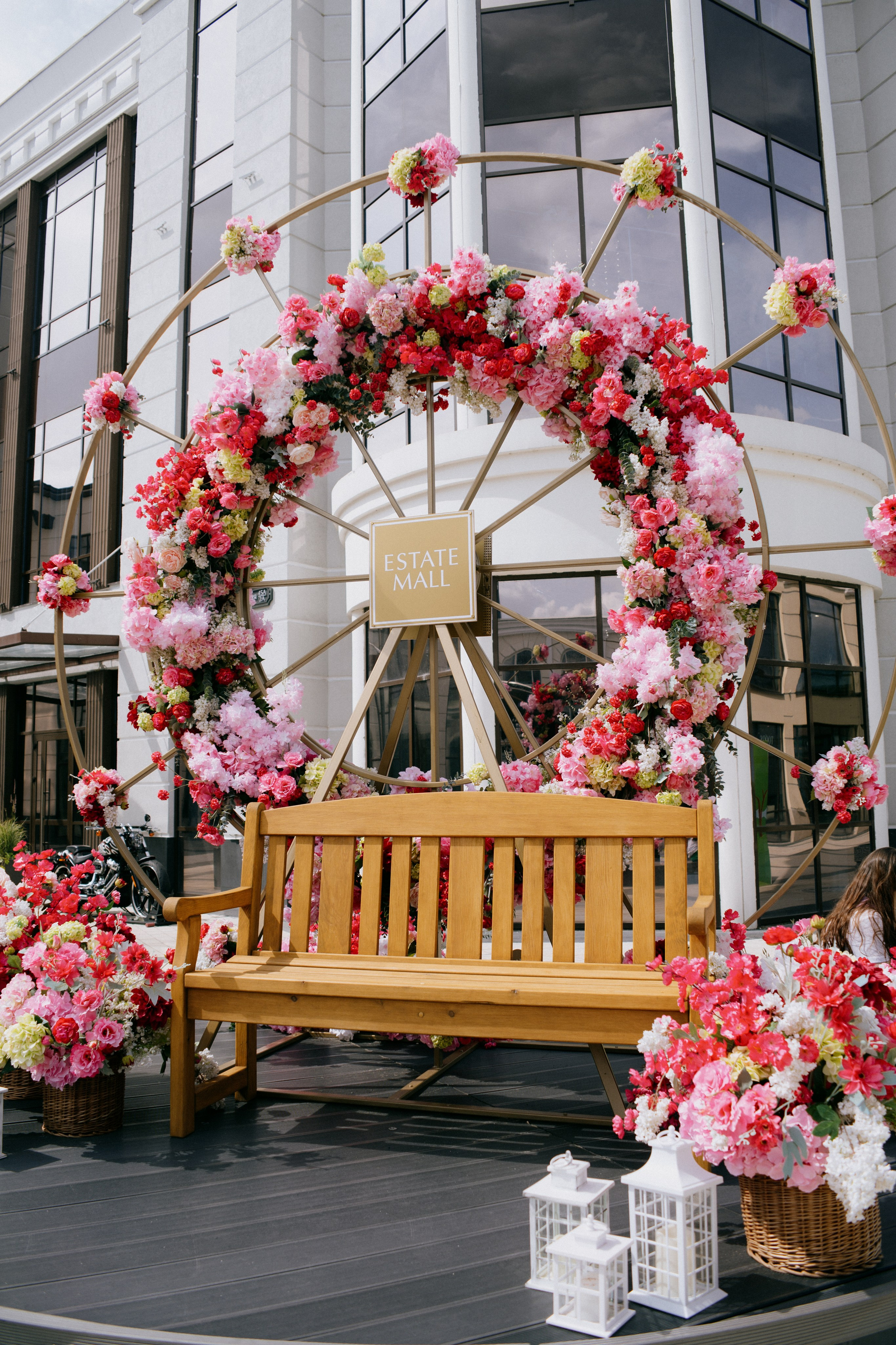 OK Mag SUMMER FEST 2025. Бэкстейдж и репортажный фотограф в Москве Артем Онацко