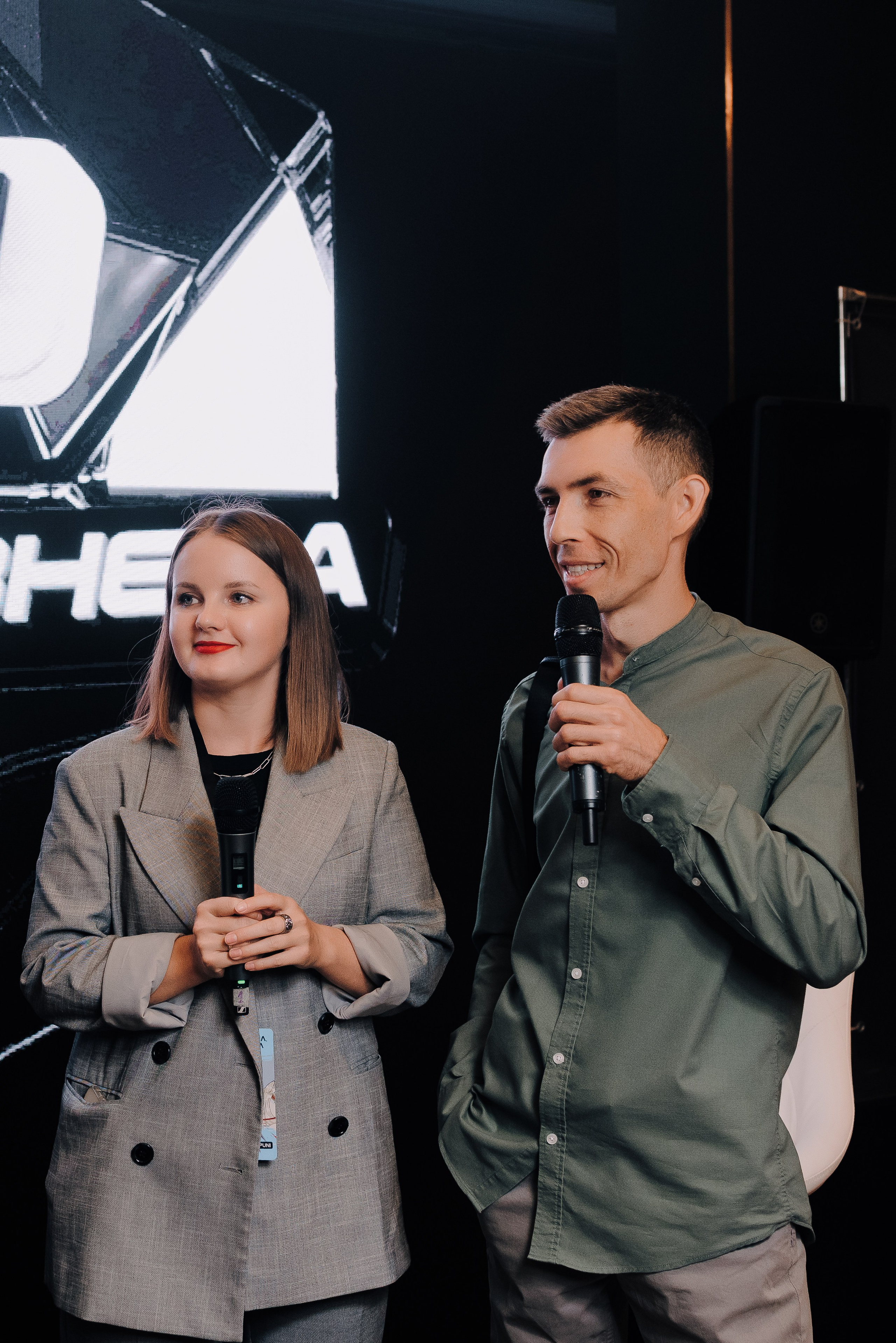 КОНФЕРЕНЦИЯ AMO CRM SIPUNI. Репортажный фотограф Зуев Роман г. Челябинск