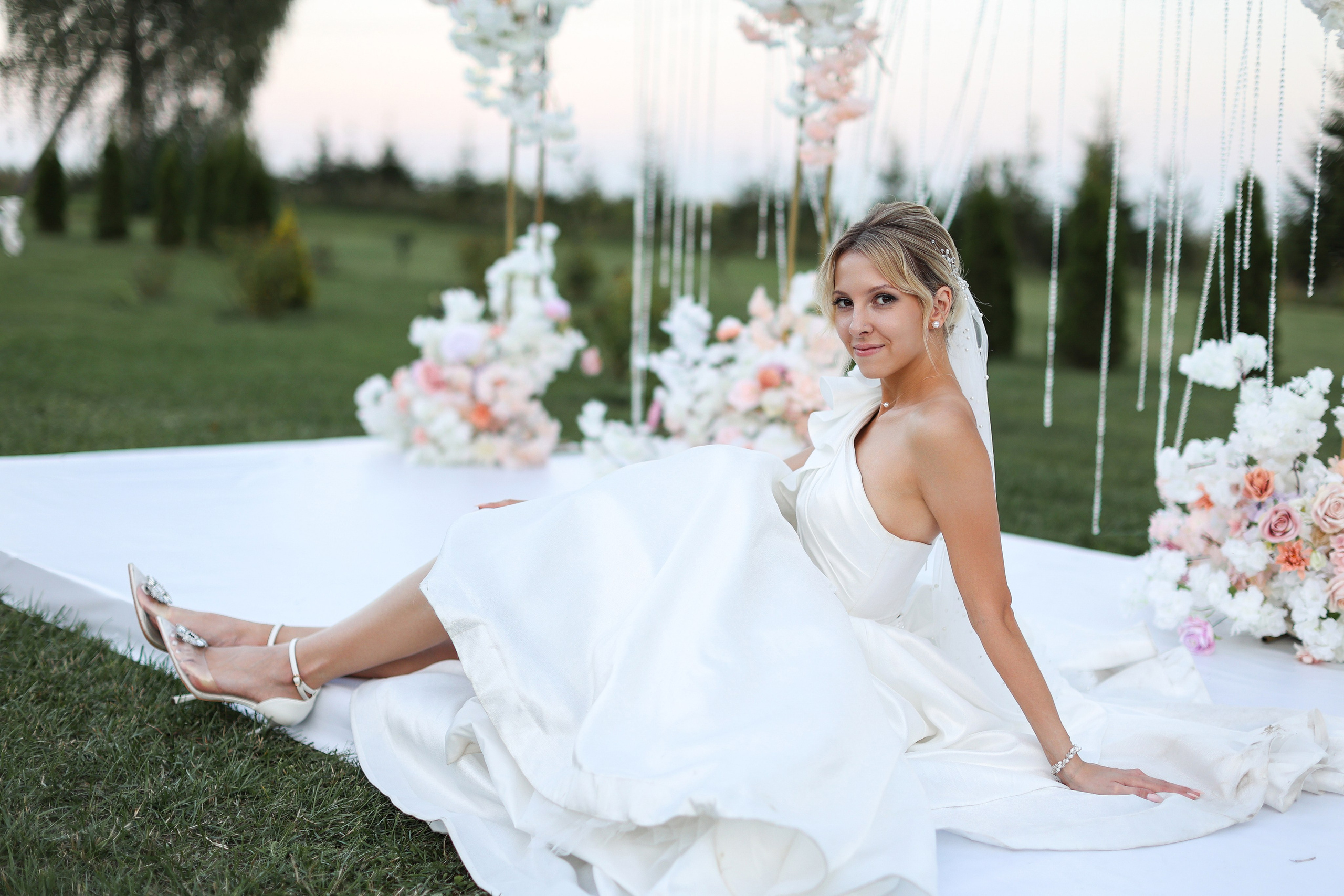 Ярик и Полина. Свадебные фотограф и видеограф в Минске Голдосовы Марина и Вадим