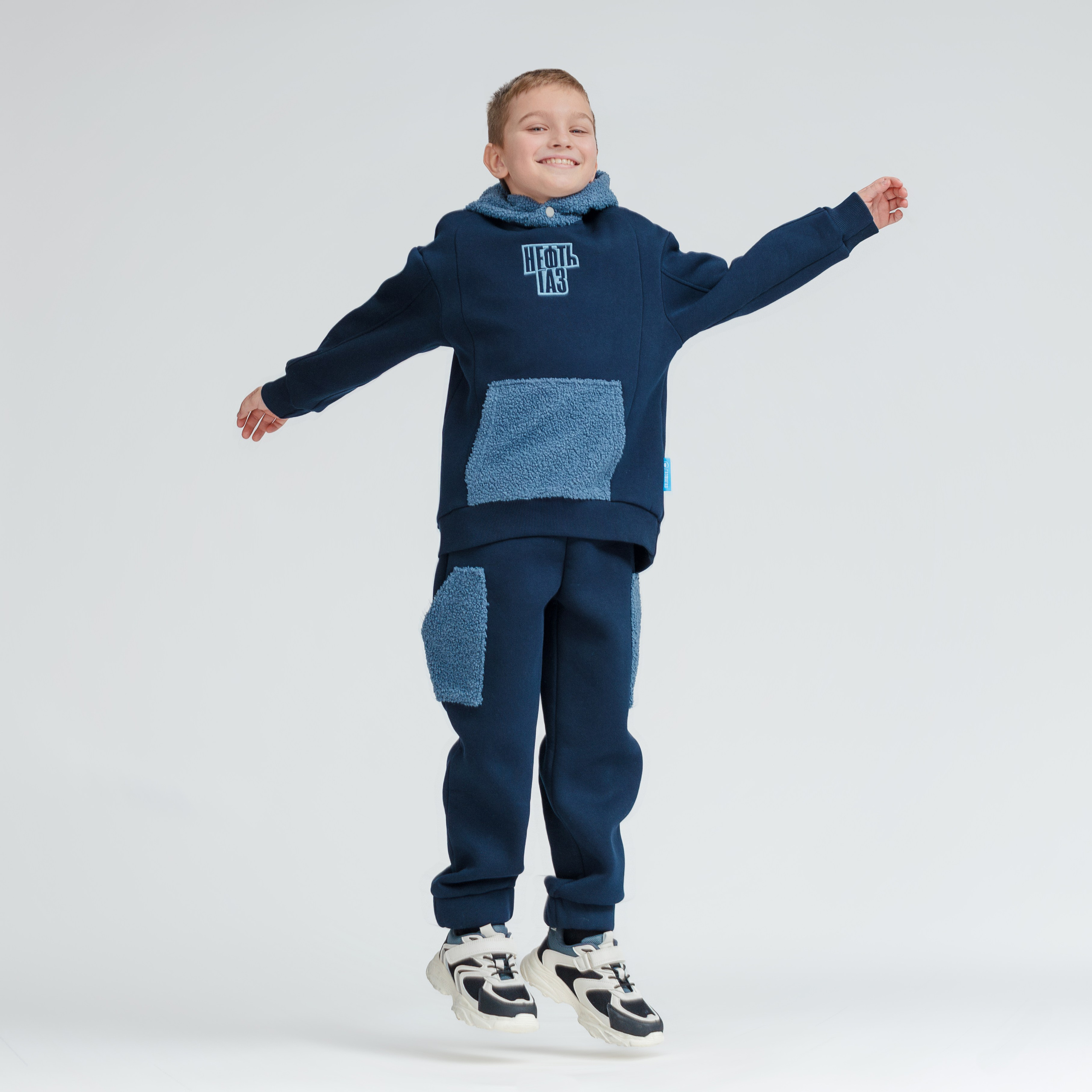 Фотосъемка одежды для маркетплейсов в СПб | Каталогизация товаров