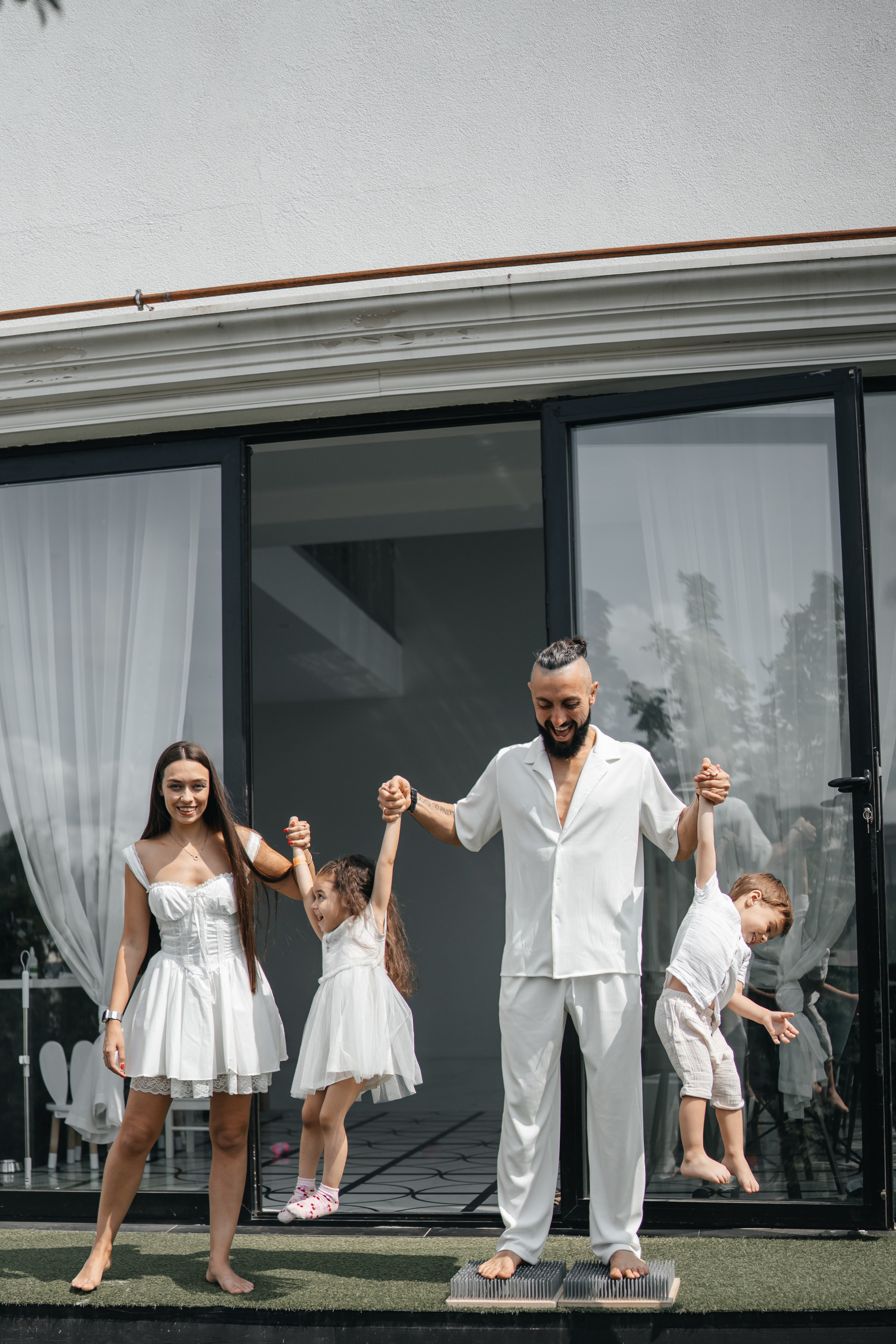 Семья Чермена Дзотти. Главная