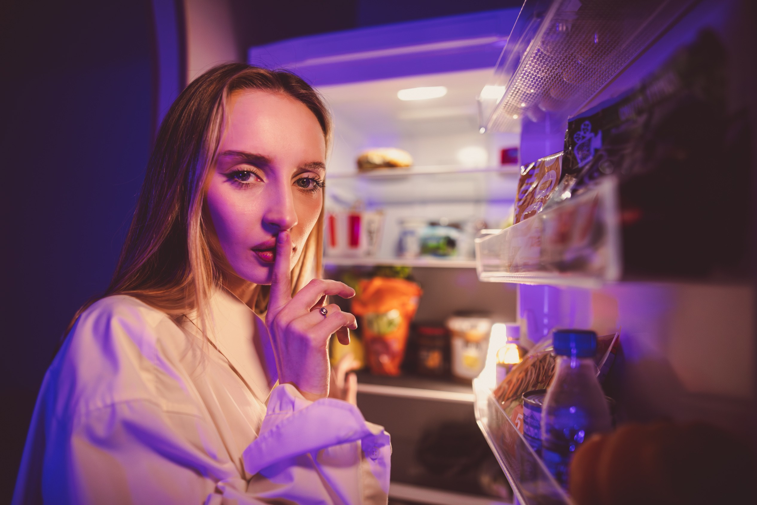 Фотосессии — Ночной дожор 2024 — Съёмки дома. Твой ламповый фотограф