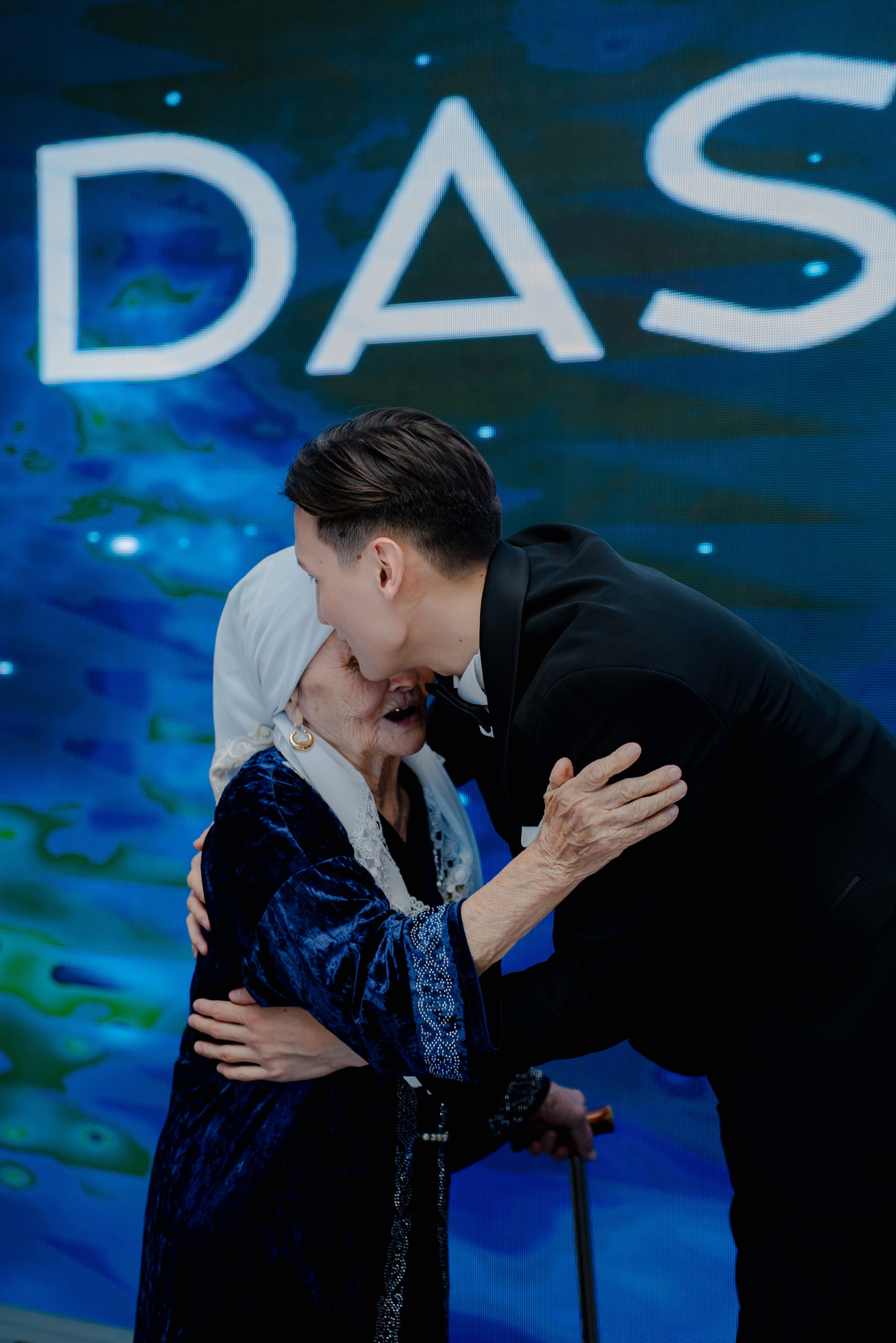 KAMILLA QYZ UZATU. Nomad media