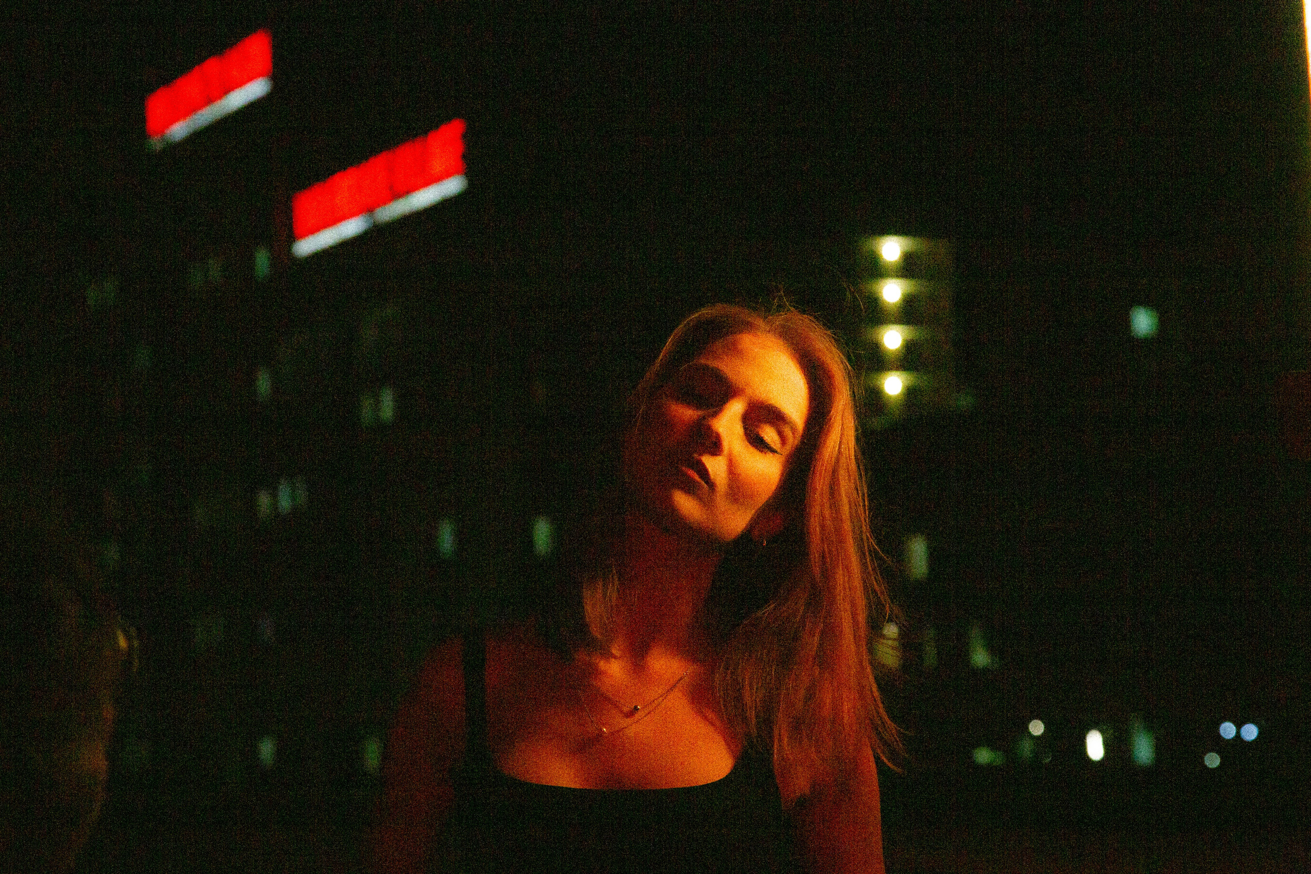 Ночь плывет черным-черна. Репортажный и портретный фотограф Казань / Горячих Полина