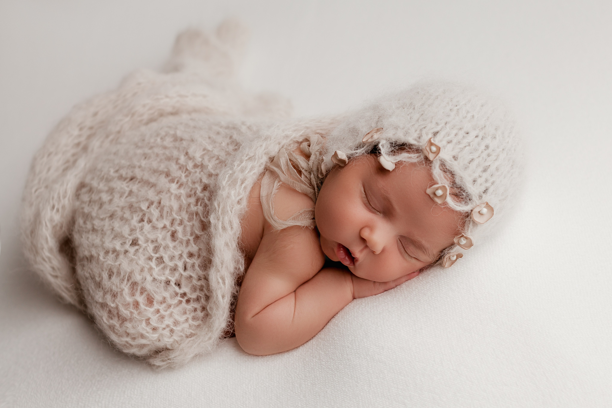 Новорожденные. Фотограф новорожденных в Уфе Инзиля Сулейманова