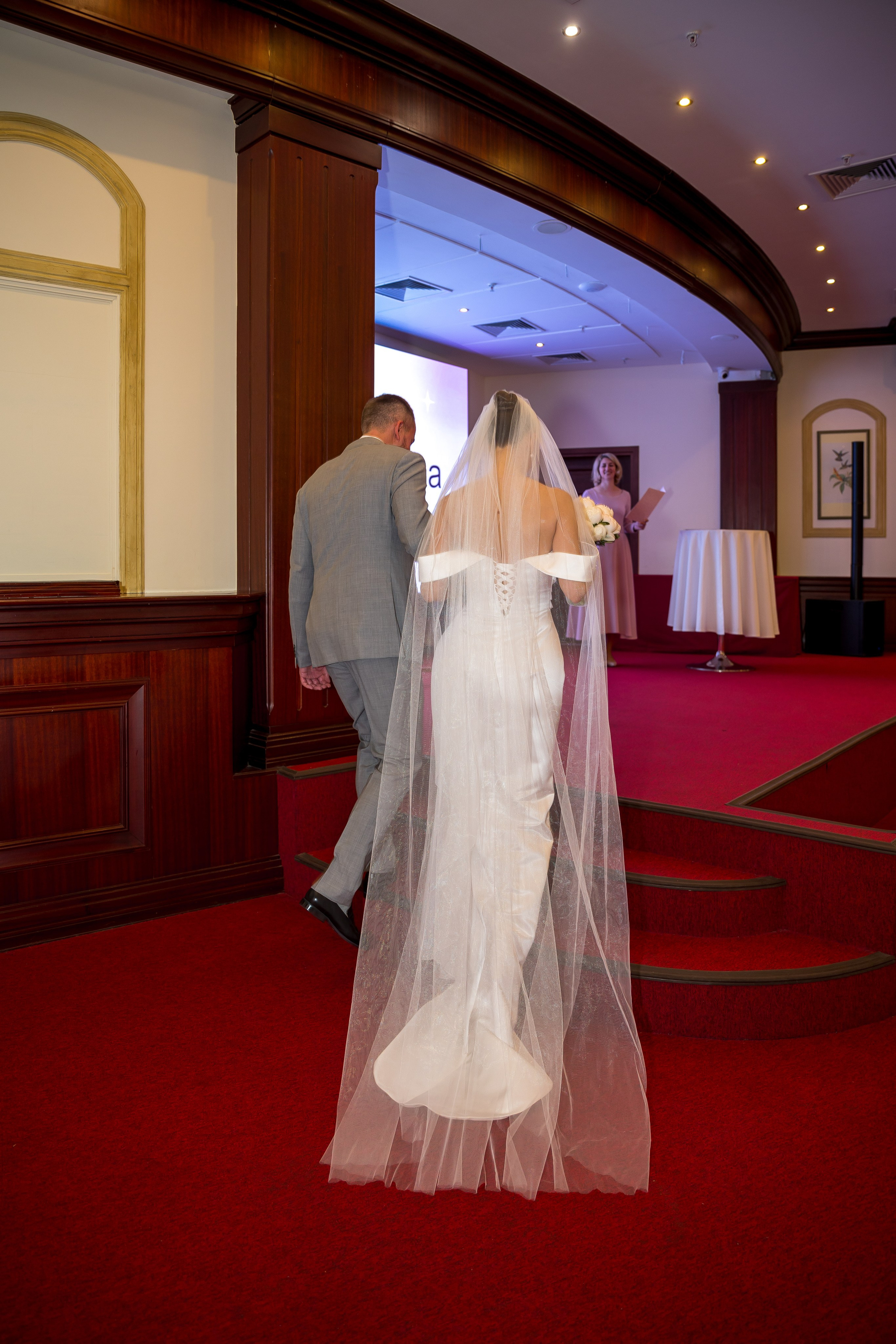 Роман и Елена. Фотограф FOTOBANKA