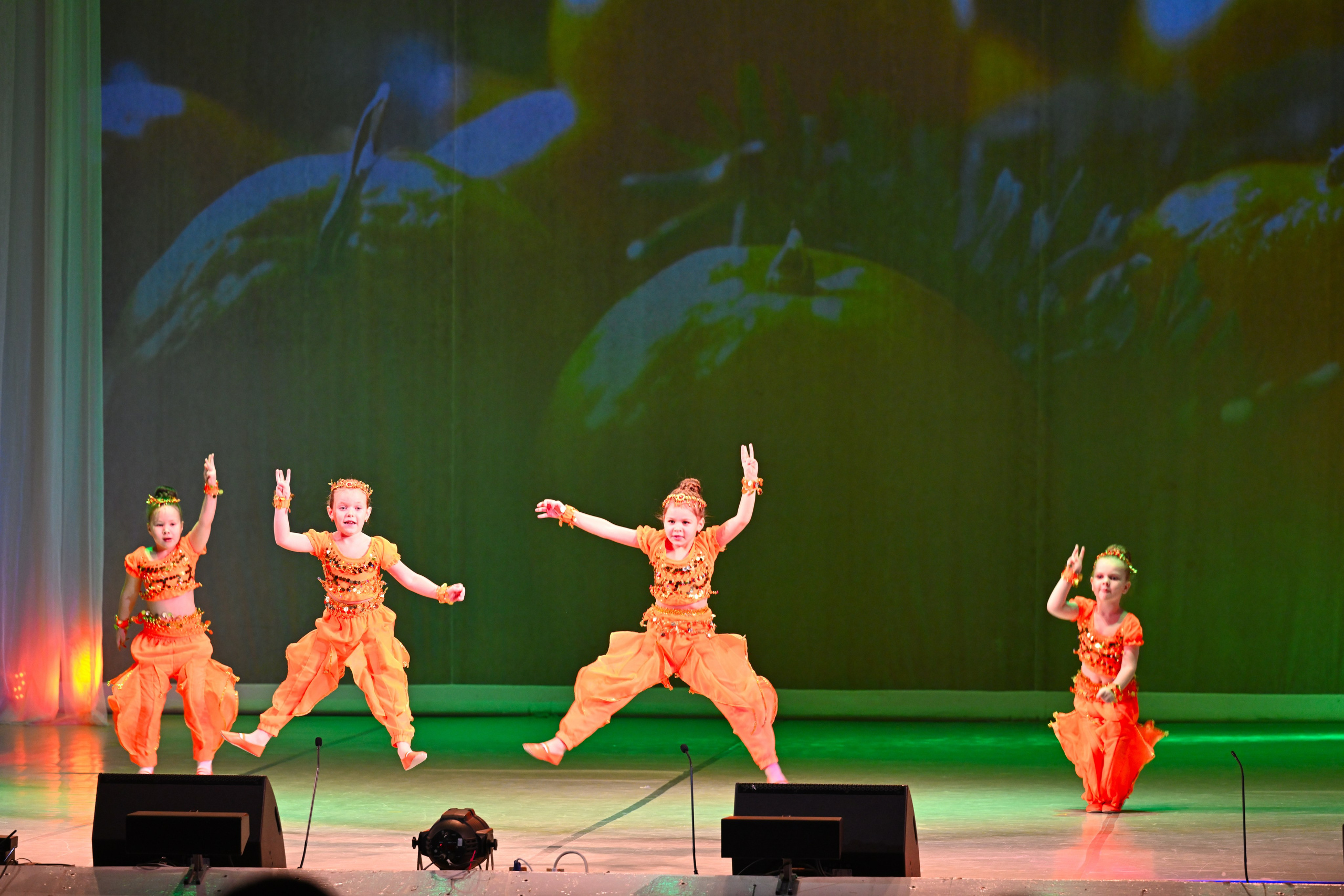 2025-12-19 Танцы ДК. Снежинск фото Андрианов