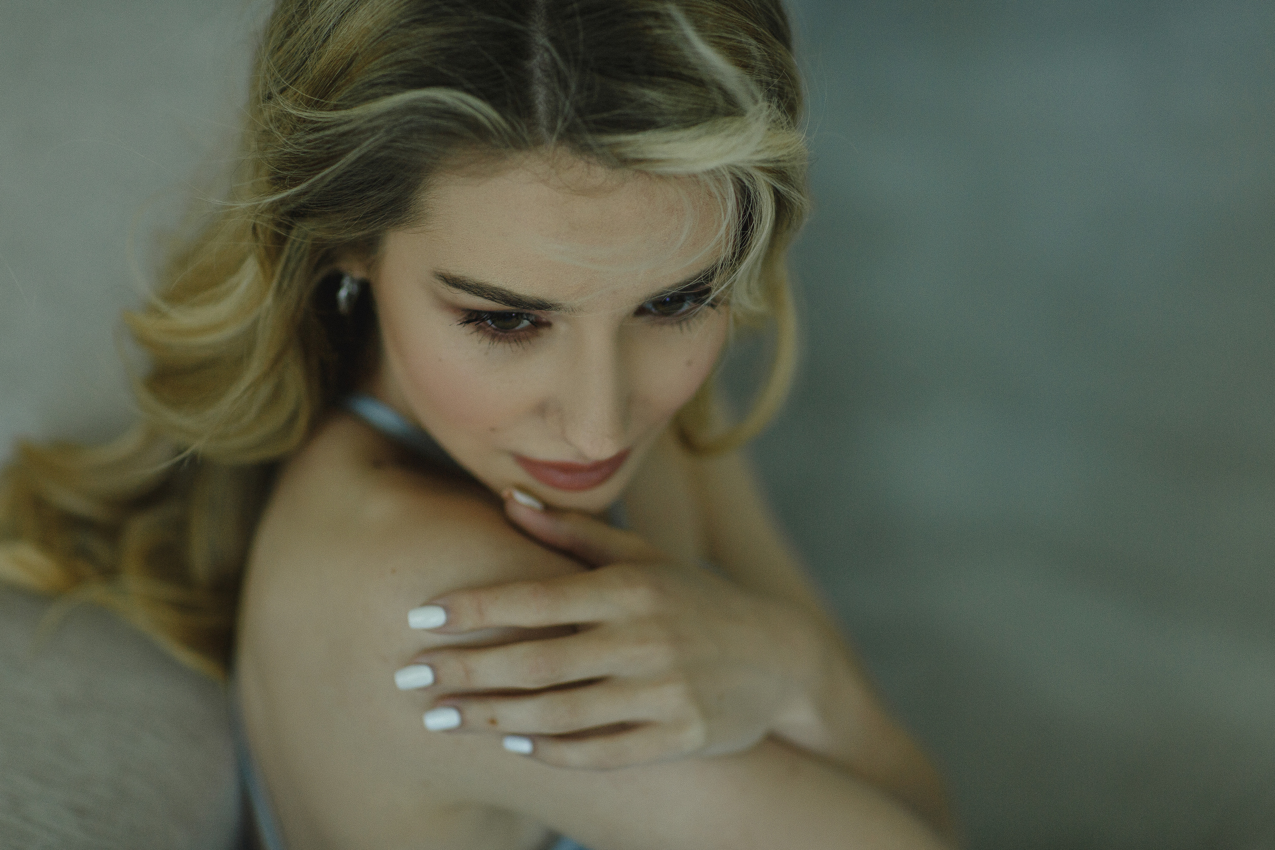 Студийная фотосессия в вечернем платье. Семейный и детский фотограф в Краснодаре Миронова Евгения