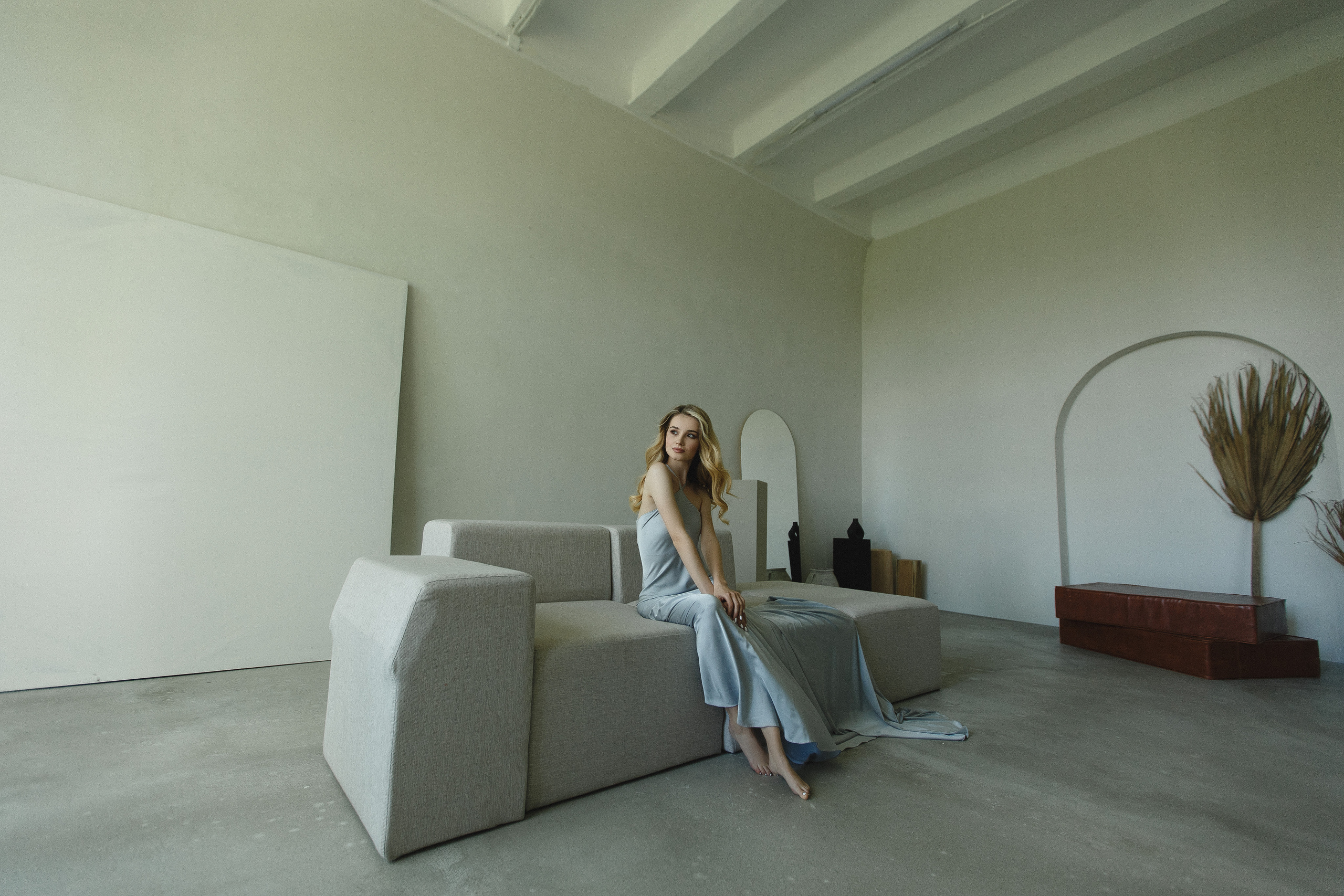 Студийная фотосессия в вечернем платье. Семейный и детский фотограф в Краснодаре Миронова Евгения