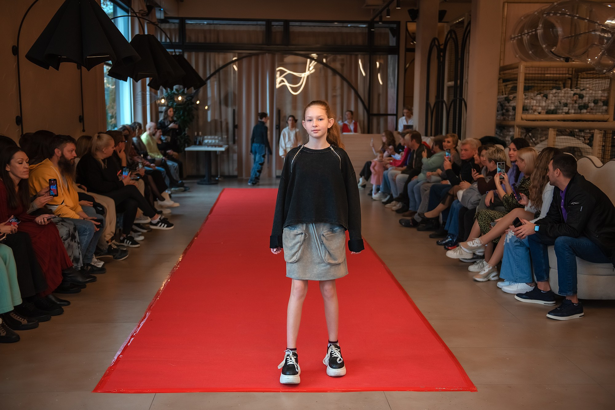 HAPPYkids дефиле в день мамы. Семейный и коммерческий фотограф в Сочи Александр Бодунов
