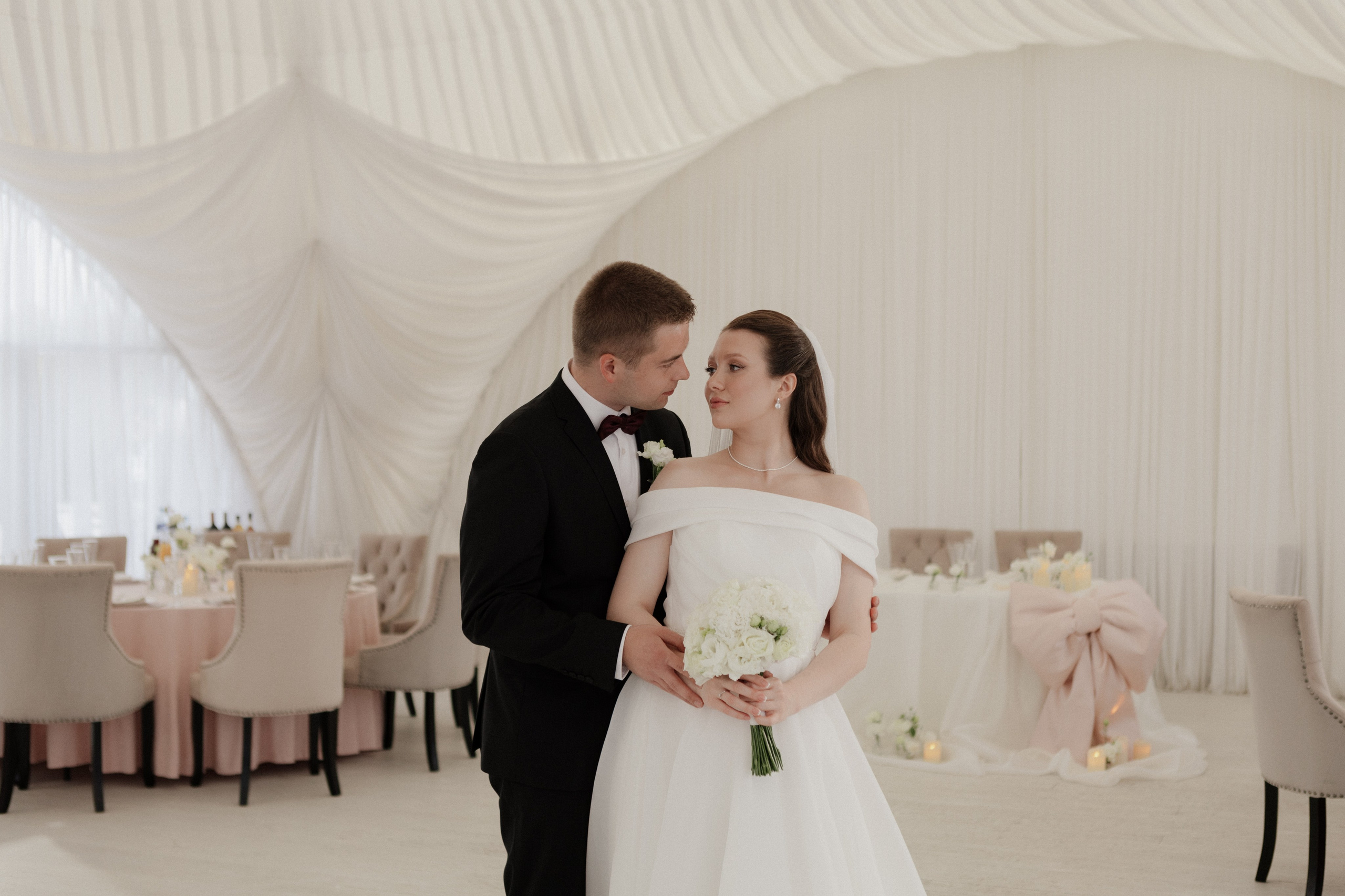 Аня и Саша. Свадьба в Юдино парк. Свадебный и портретный фотограф в Москве Анастасия Масюк