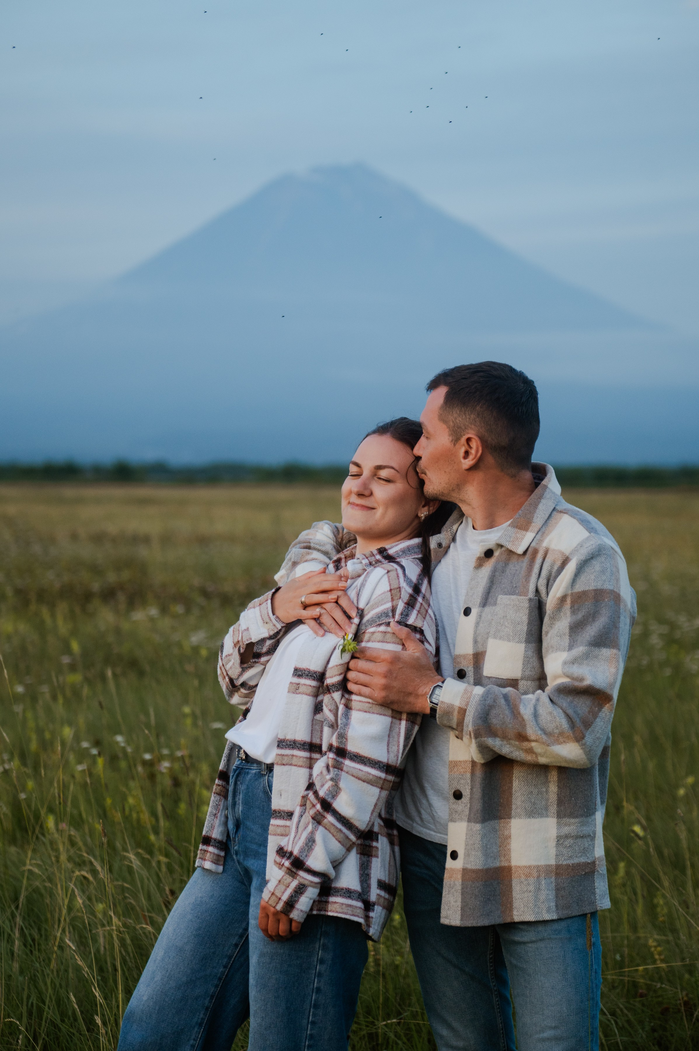 На закате с вулканами. Свадебный и семейный фотограф Камчатка. Фотограф Камчатка