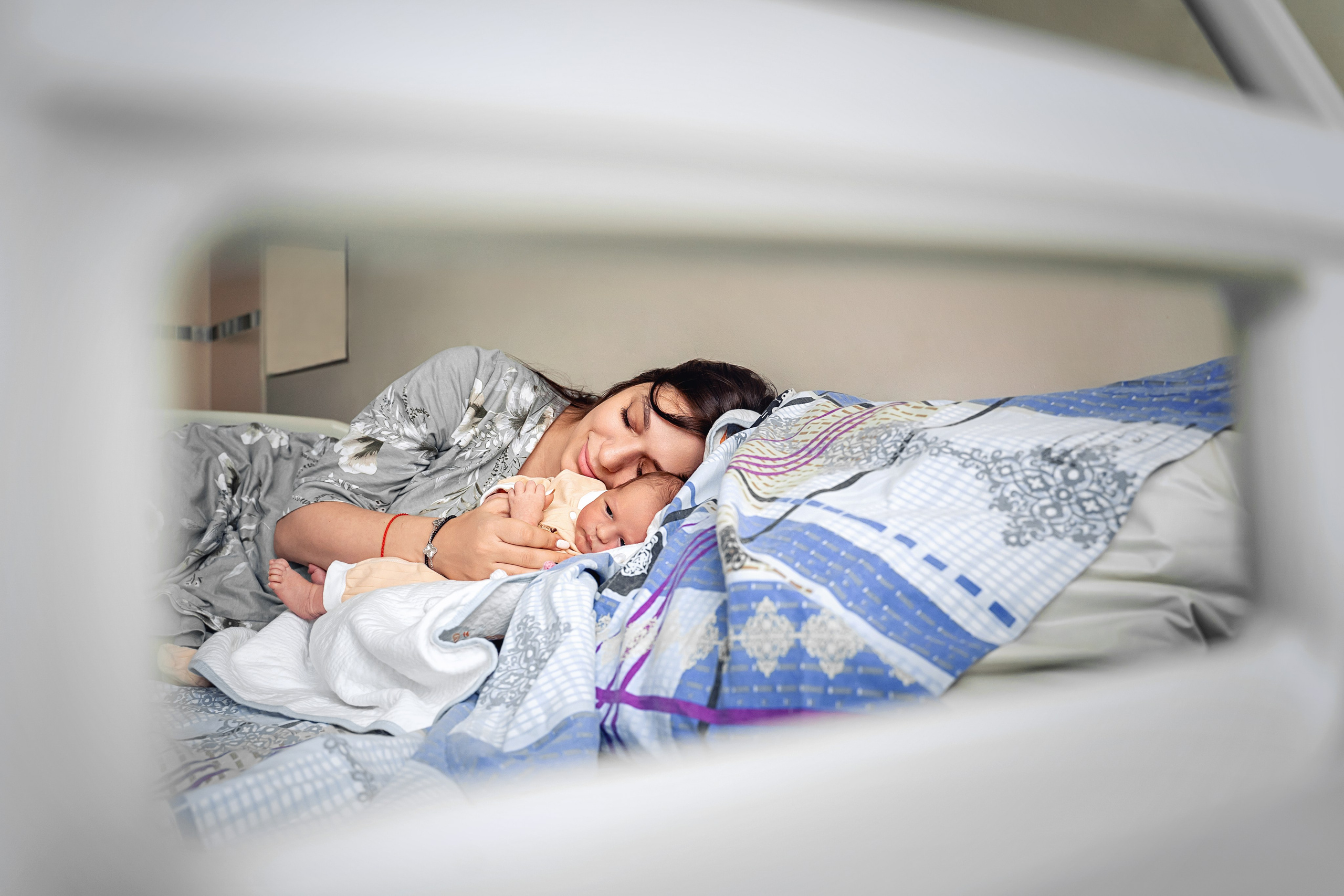 Выписка из роддома 29 им Н. Э. Баумана. Фотограф на выписку из роддома. Фотограф \ Видеограф на Крещение, Венчание Москва| Семейные съемки