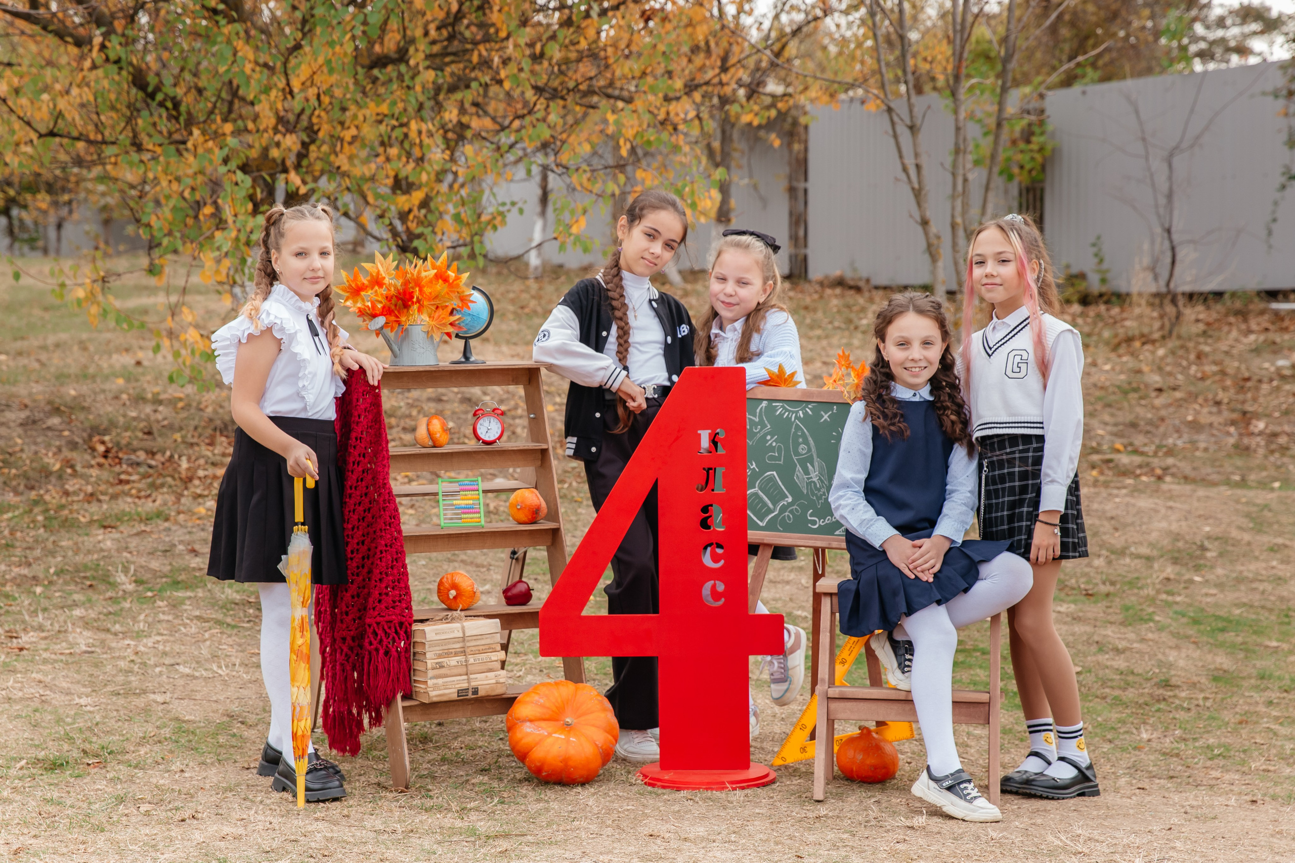 Фотосессия в начальной школе Крымск. Фотограф Любава Колесник. Выпускные альбомы в Крымском районе