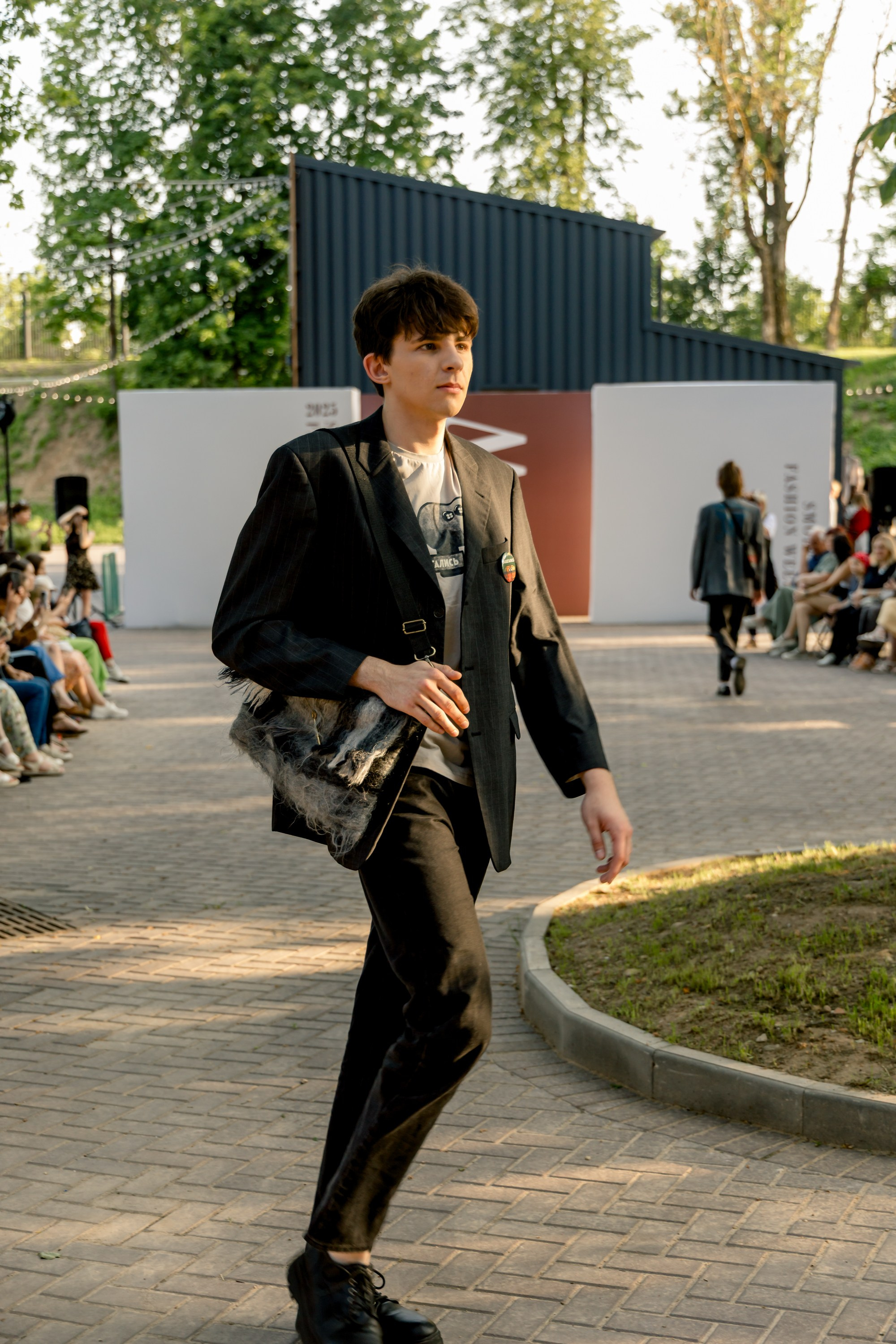 Smolensk Fashion Week 2025_показы_ДЕНЬ 1_ВЕЧЕРНИЙ ПОКАЗ_19:00. Главная