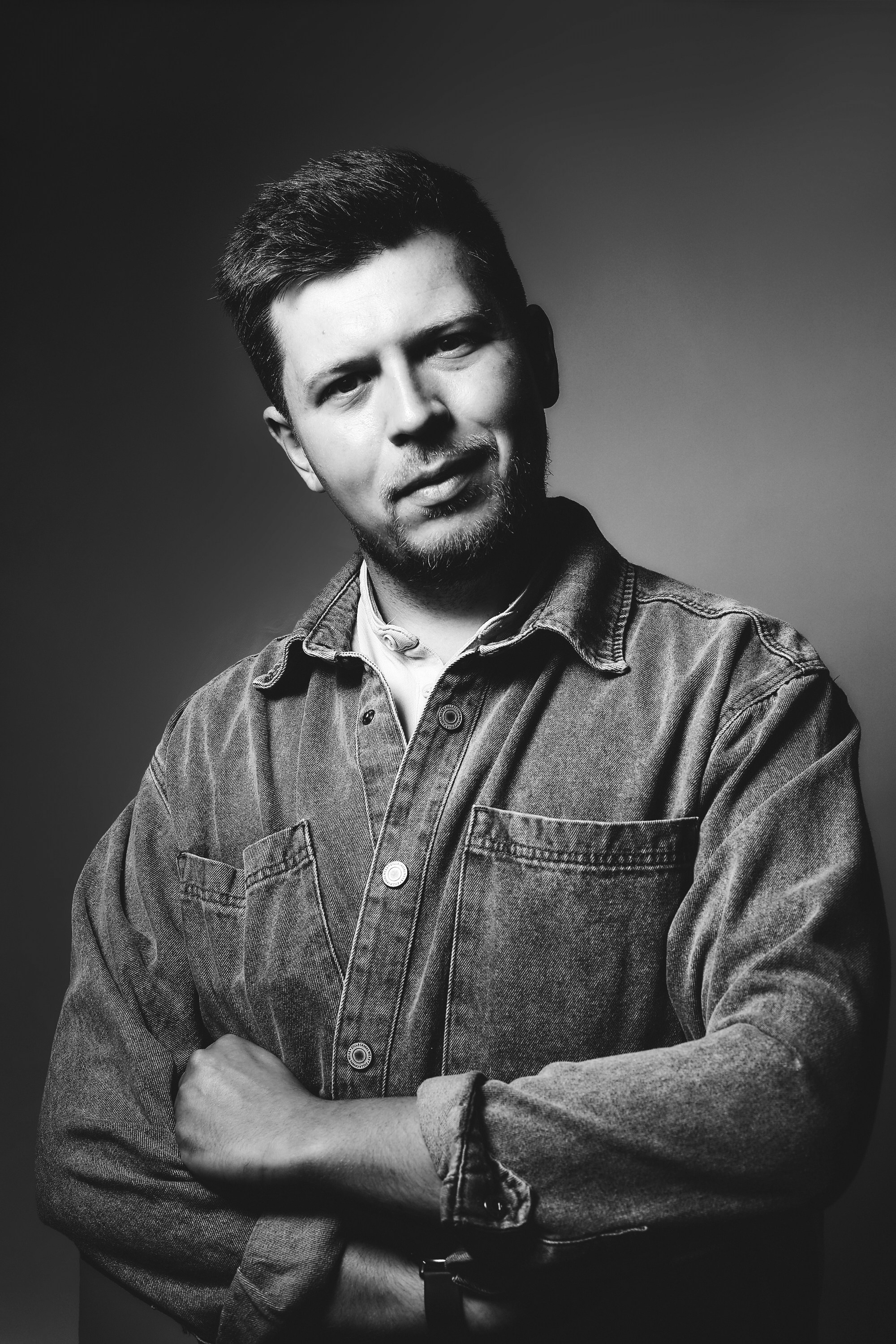 У меня дома (ЧБ)