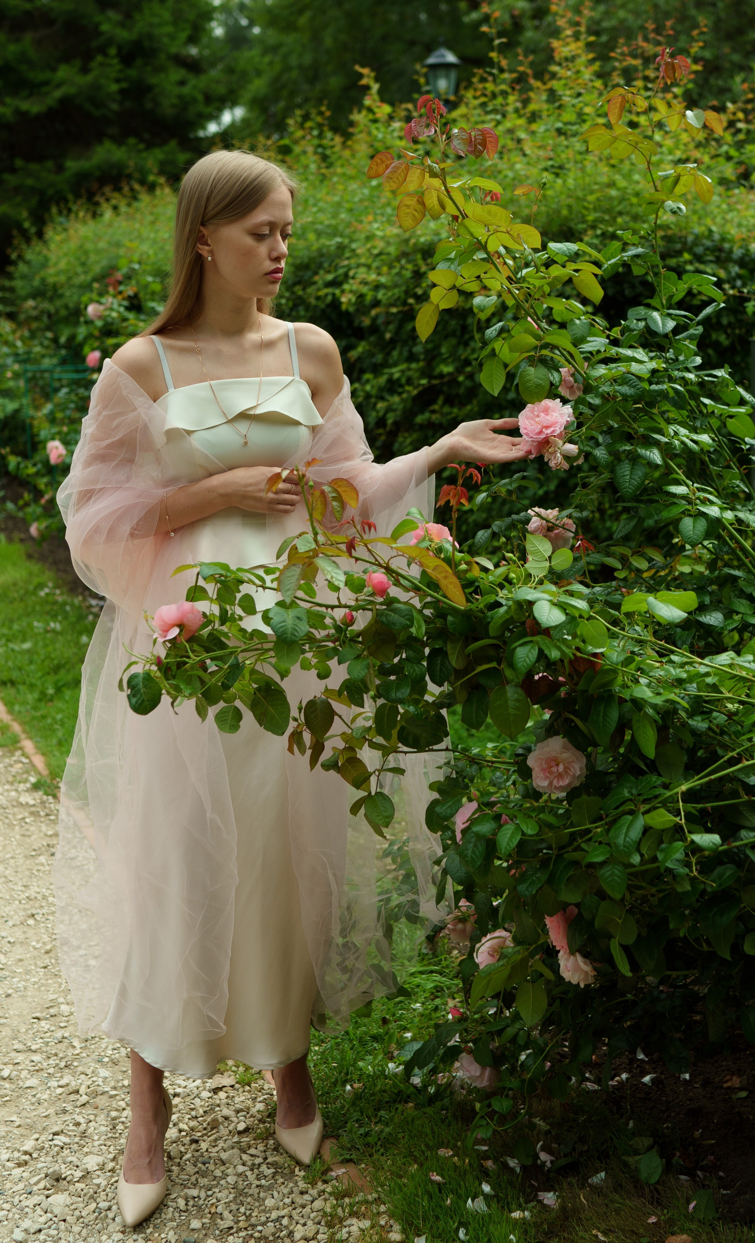 Женский портрет на природе