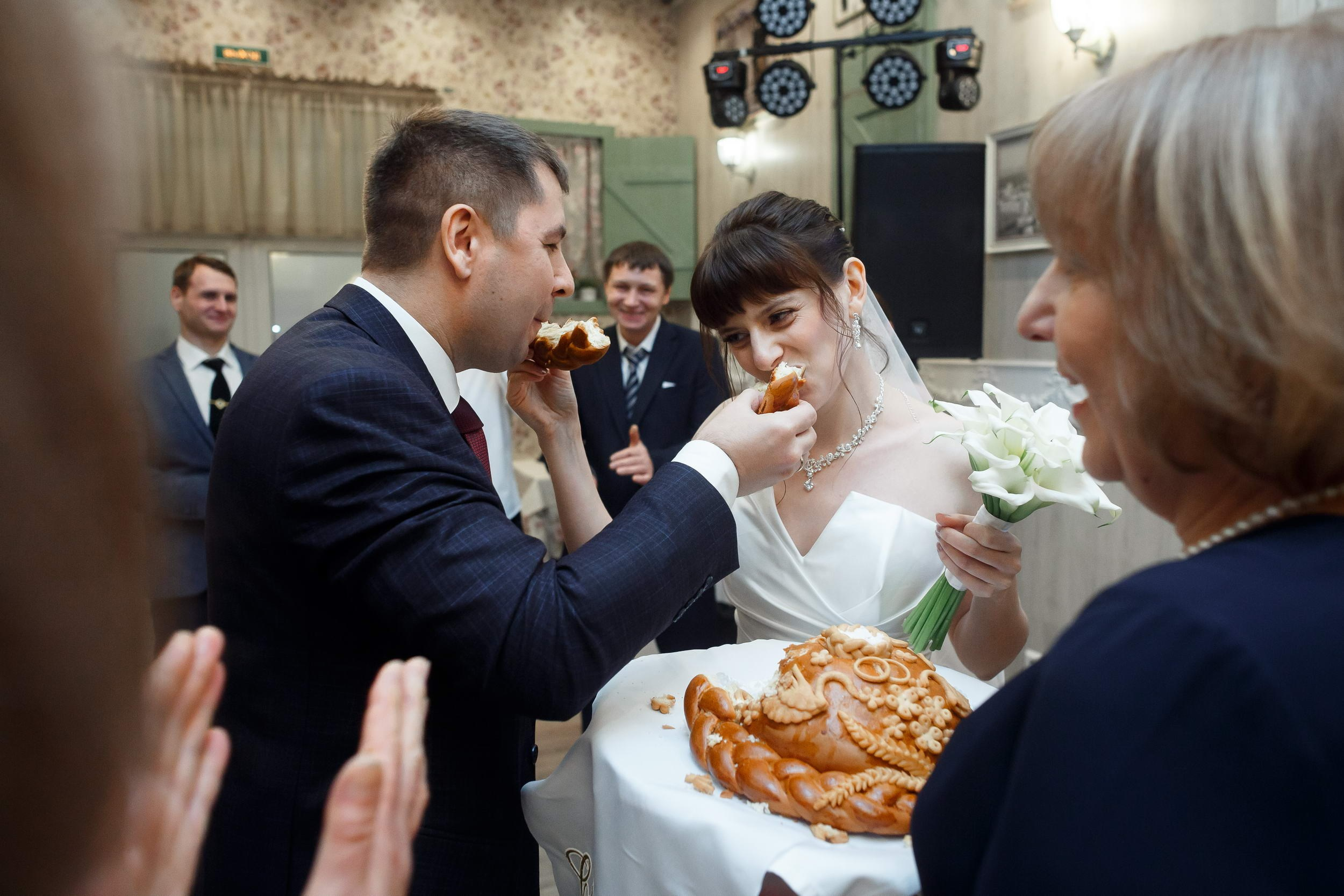 Свадьба в октябре. Свадебный фотограф Игорь Брундасов 8PHOTO на свадьбу венчание загс СПб