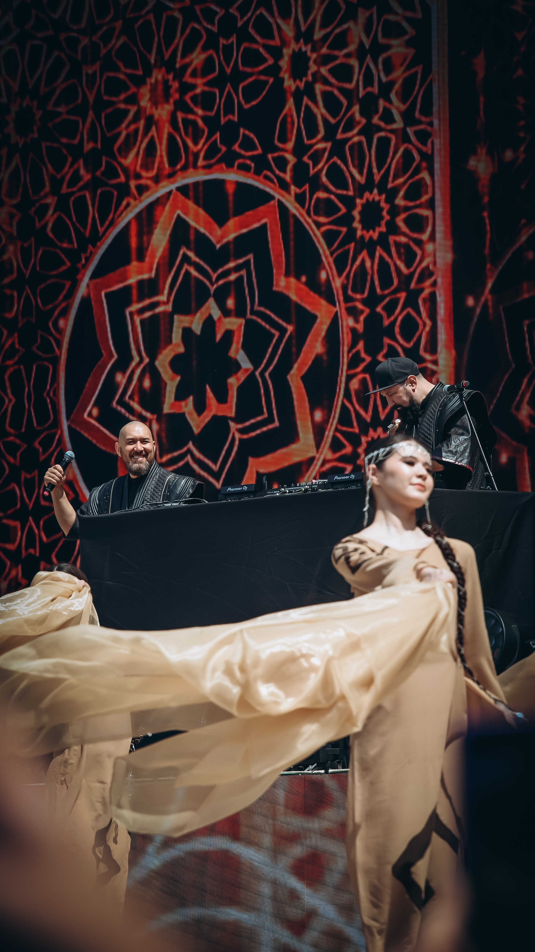 Ay Yola. Фотограф в Алматы