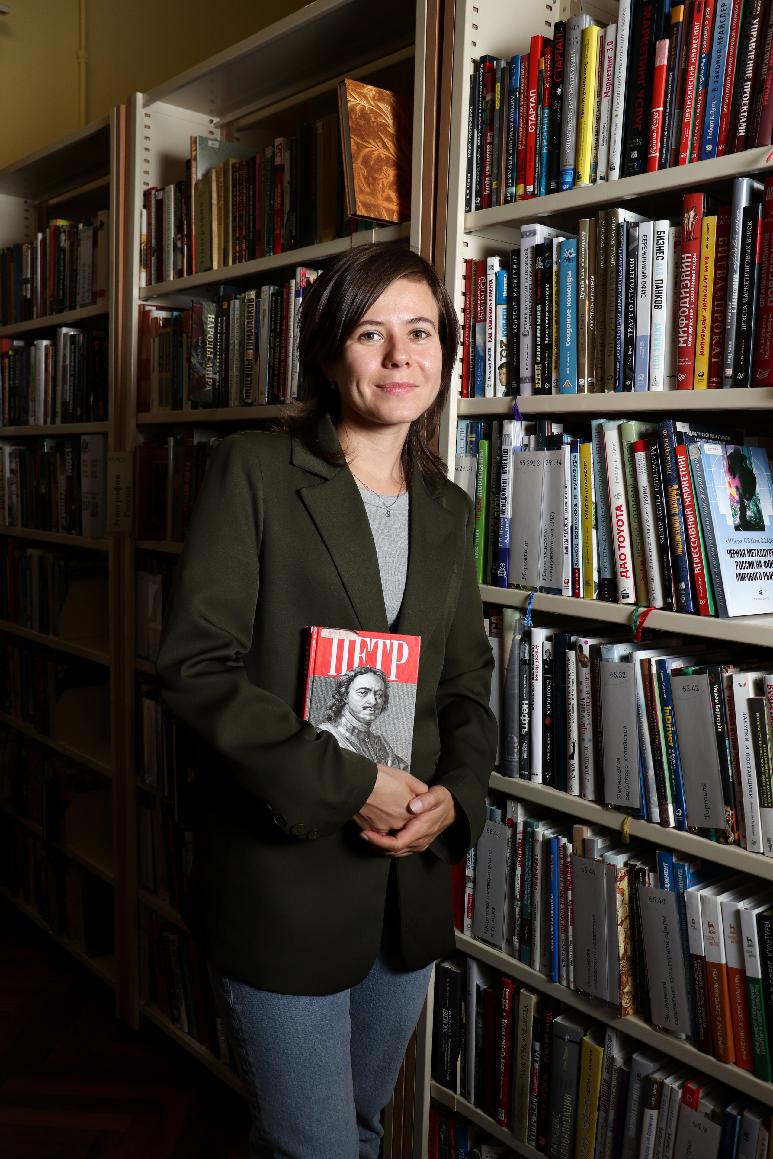 В библиотеке Лермонтова. Ивентный фотограф в Санкт-Петербурге Олег Комков