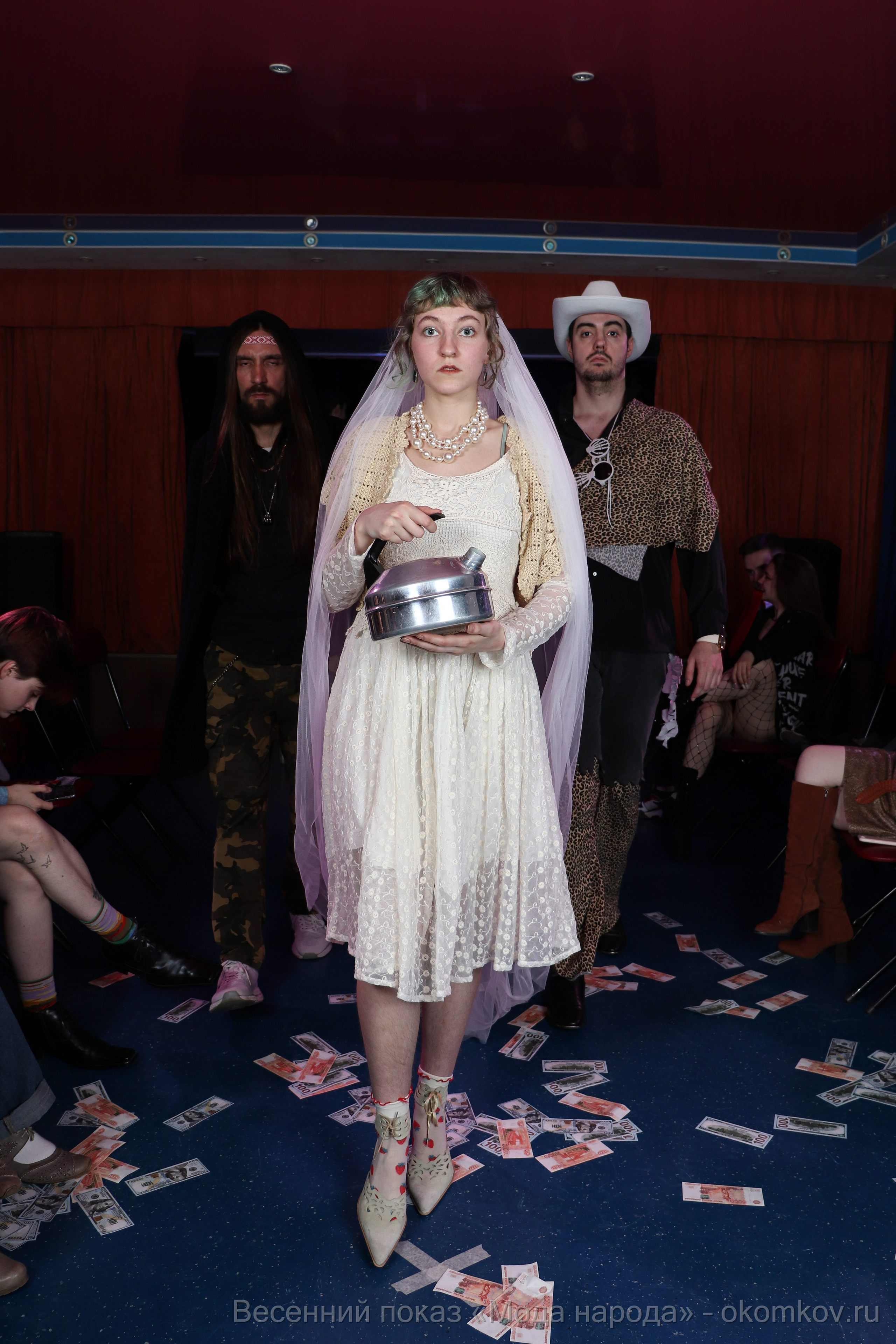 Весенний показ «Мода народа». Ивентный фотограф в Санкт-Петербурге Олег Комков