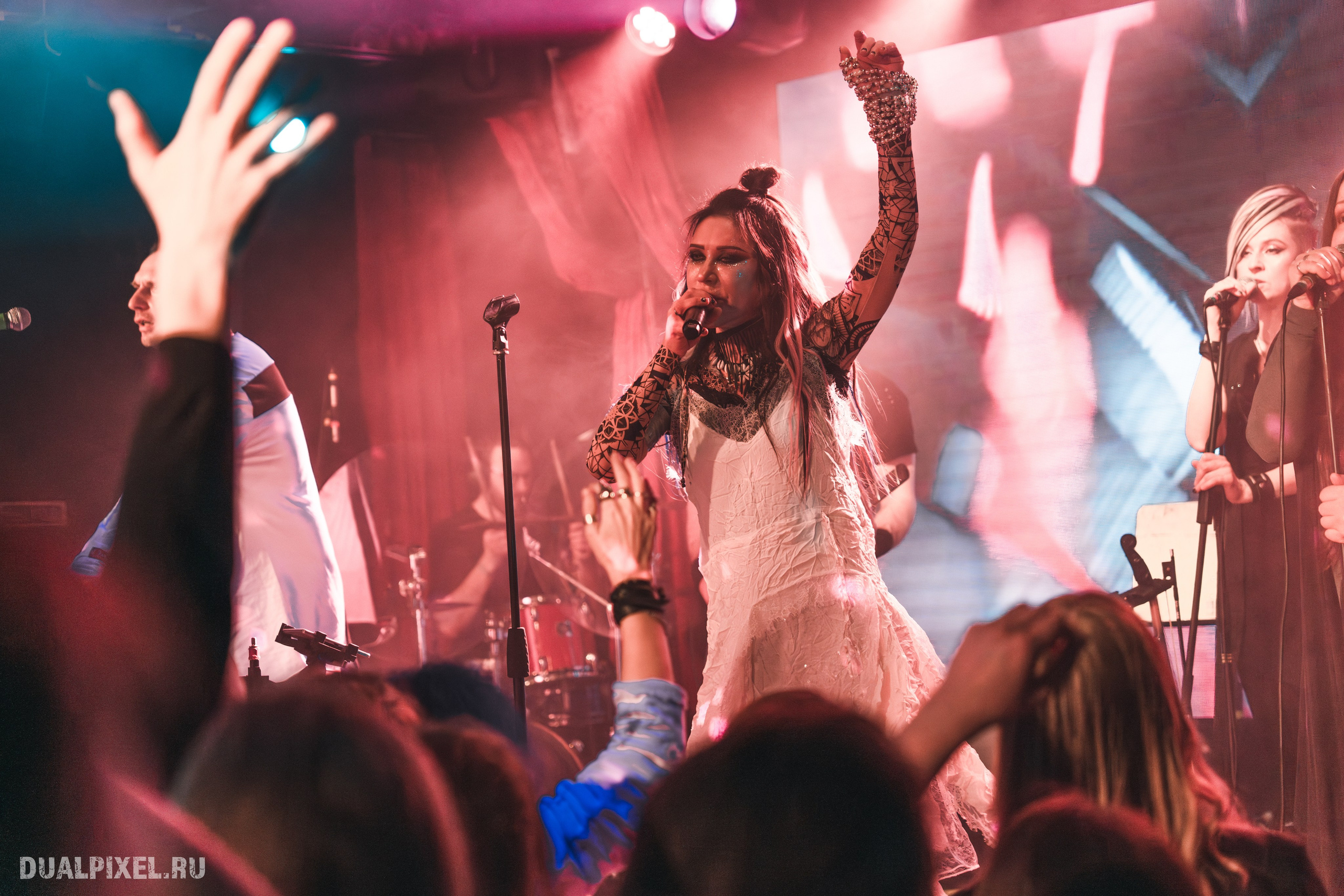 ЛИНДА. Магия музыки в кадре: Концертная Фотография