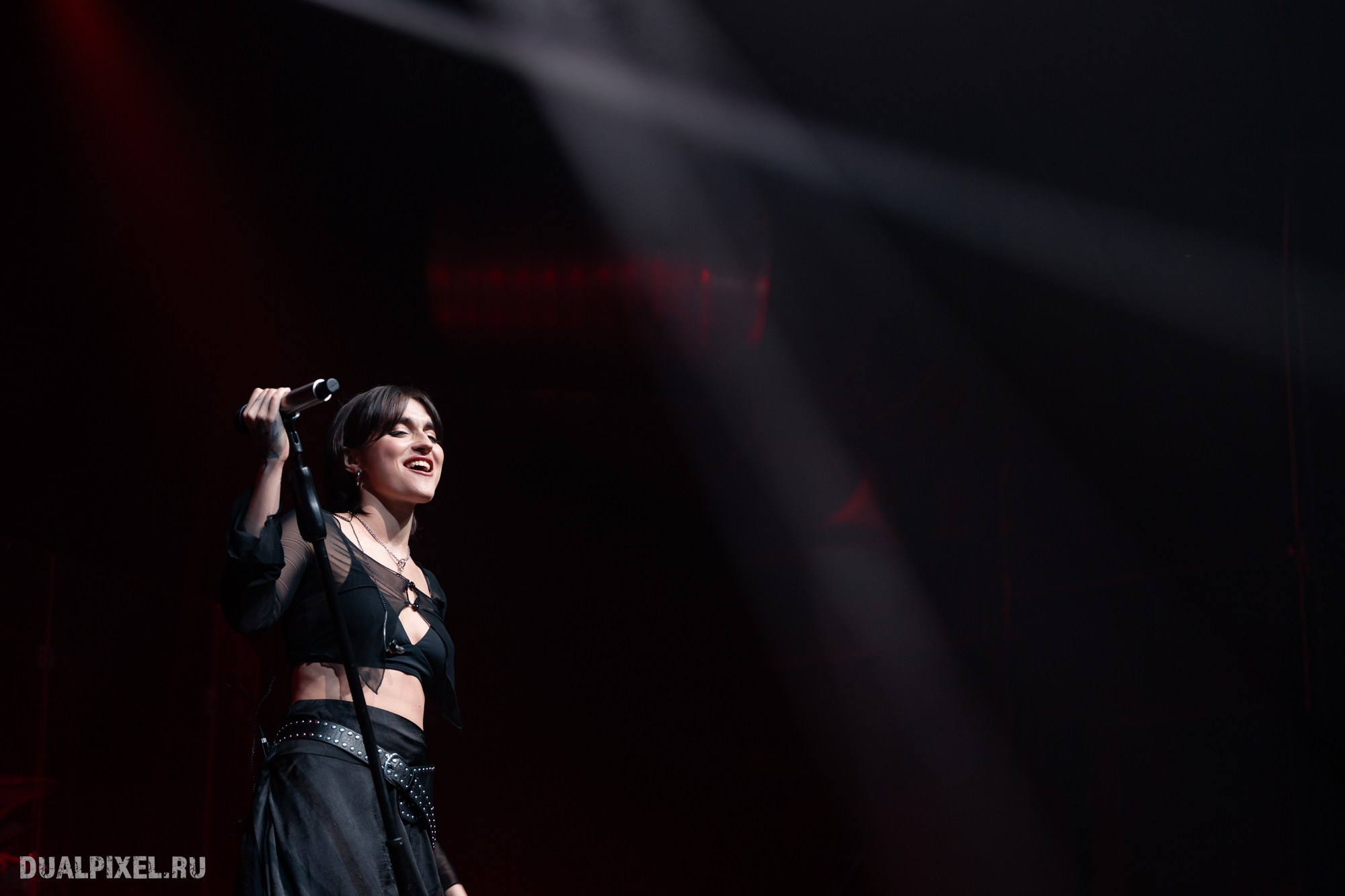 Mona. Магия музыки в кадре: Концертная Фотография