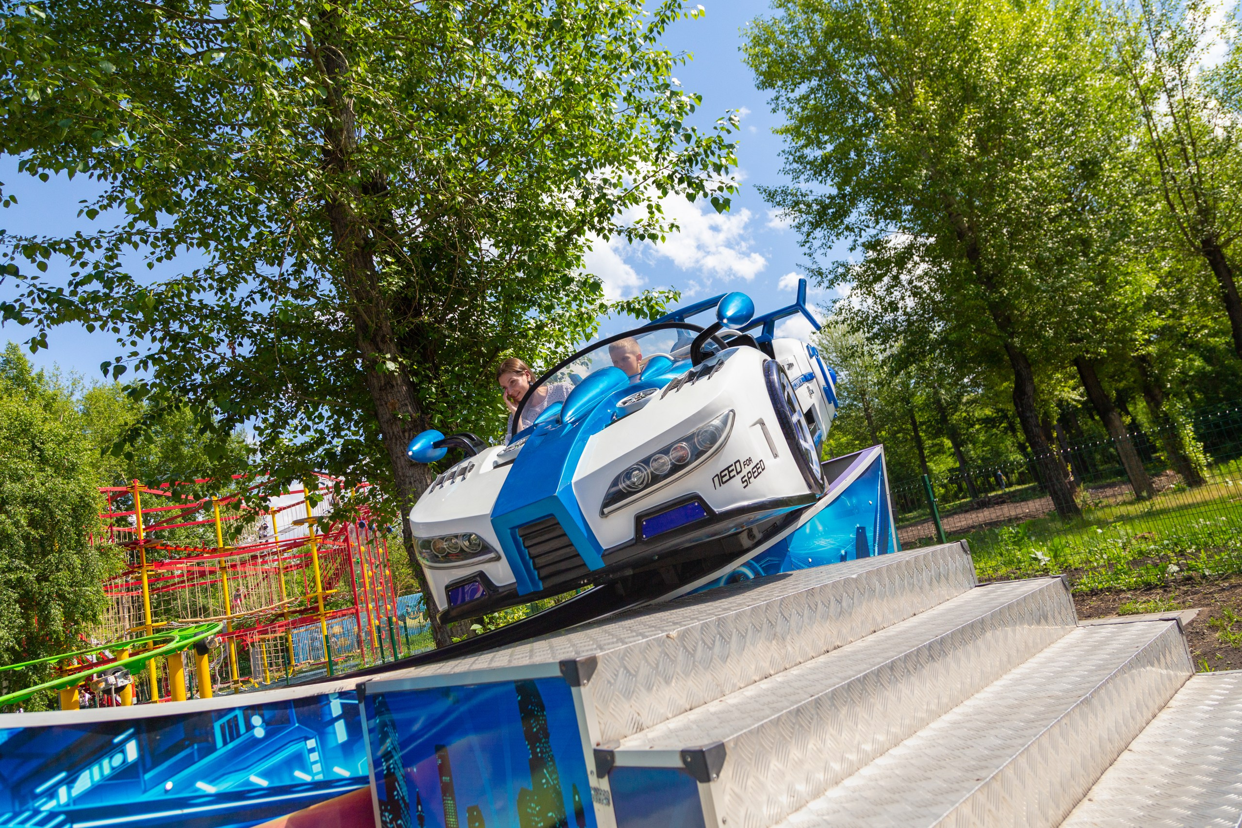 Парк Троя, г. Красноярск, аттракционы. Интерьерный фотограф и ретушер в Красноярске Денис Антропов