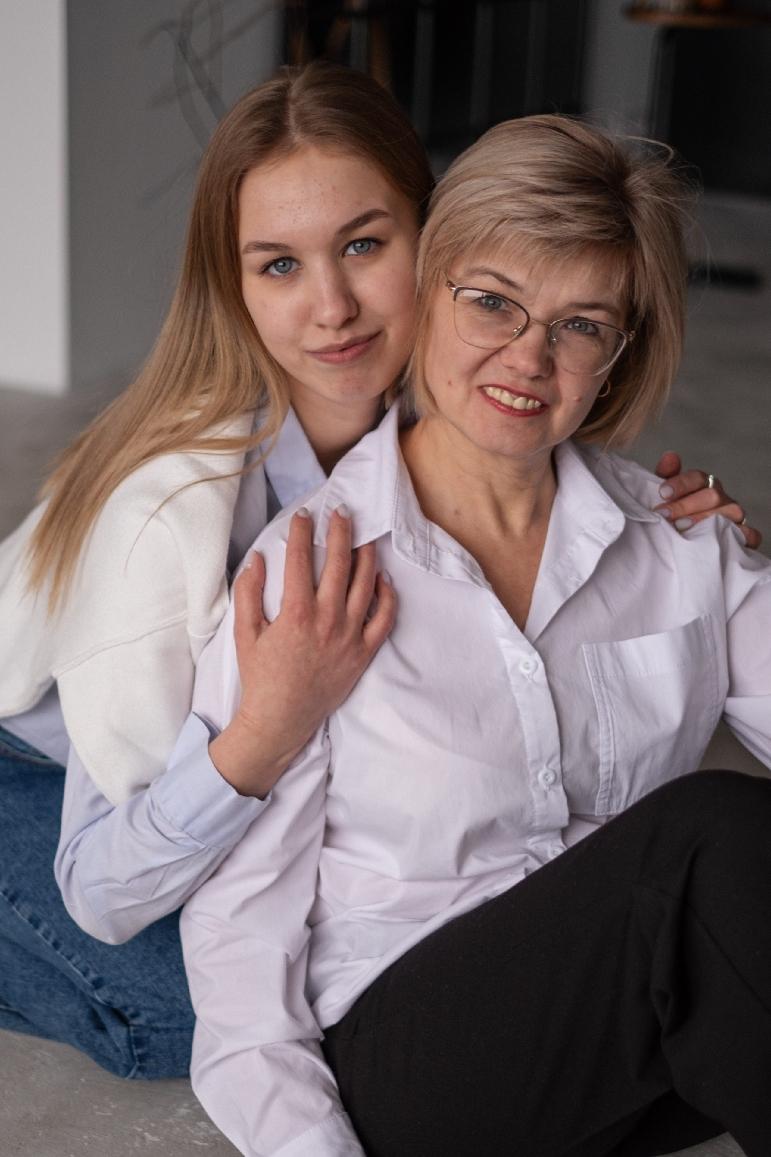 Наталья и Оля | мама и дочь в студии. Фотограф в Новосибирске Диана Ильиных