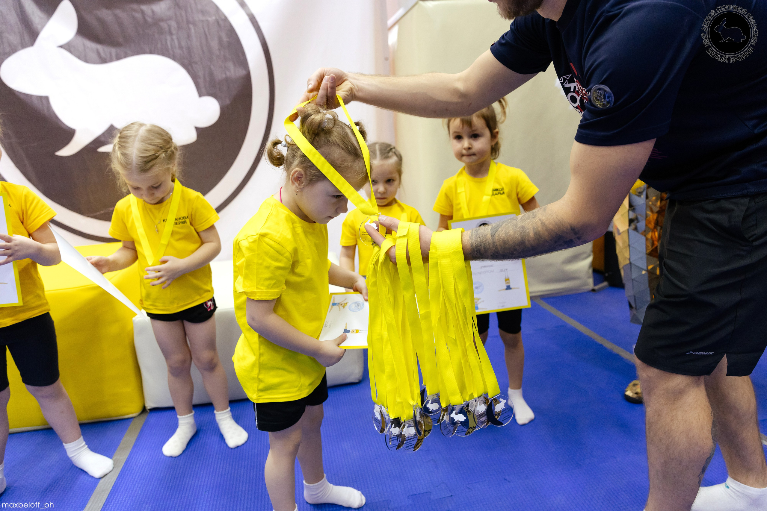 Белый кролик. Соревнования. Семейный фотограф — Макс Белогрудов