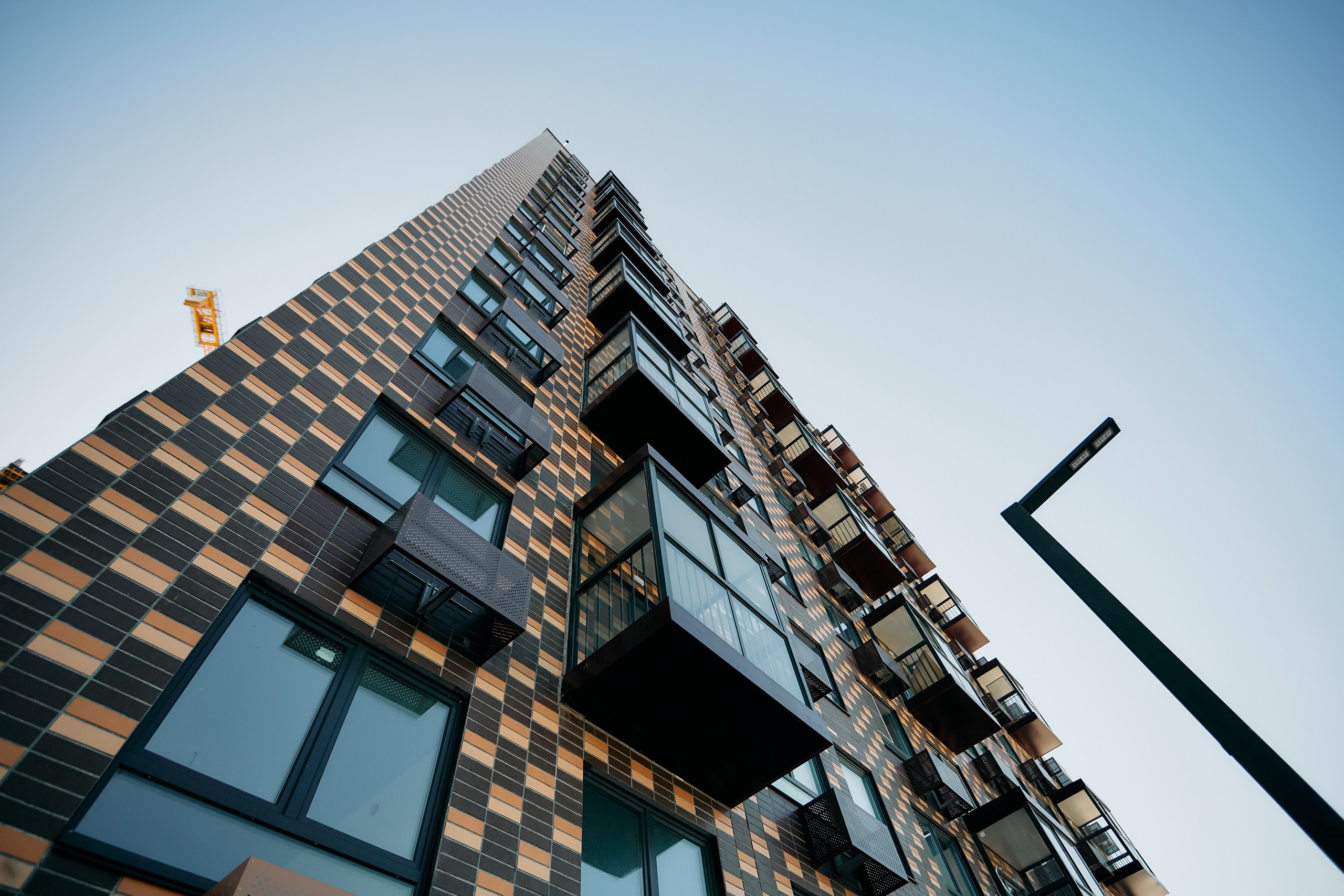 Экспресс-съёмка фасадов. Фото недвижимости в Нижнем Новгороде. Иван Василич