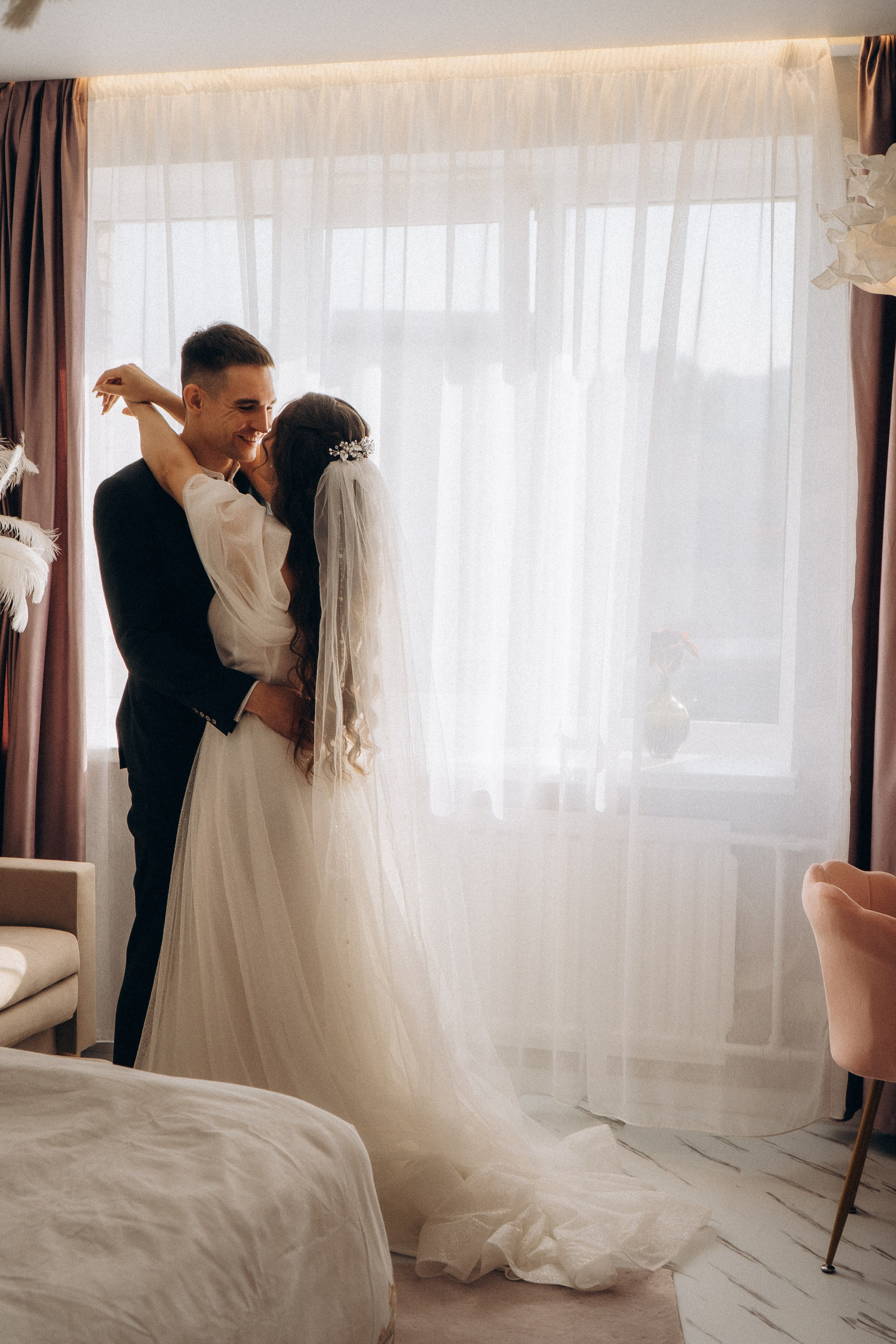 СВАДЕБНАЯ СЬЕМК В ПАРКЕ 300-ЛЕТИЯ. Профессиональный фотограф, Санкт-Петербург — Виктория Богомолова