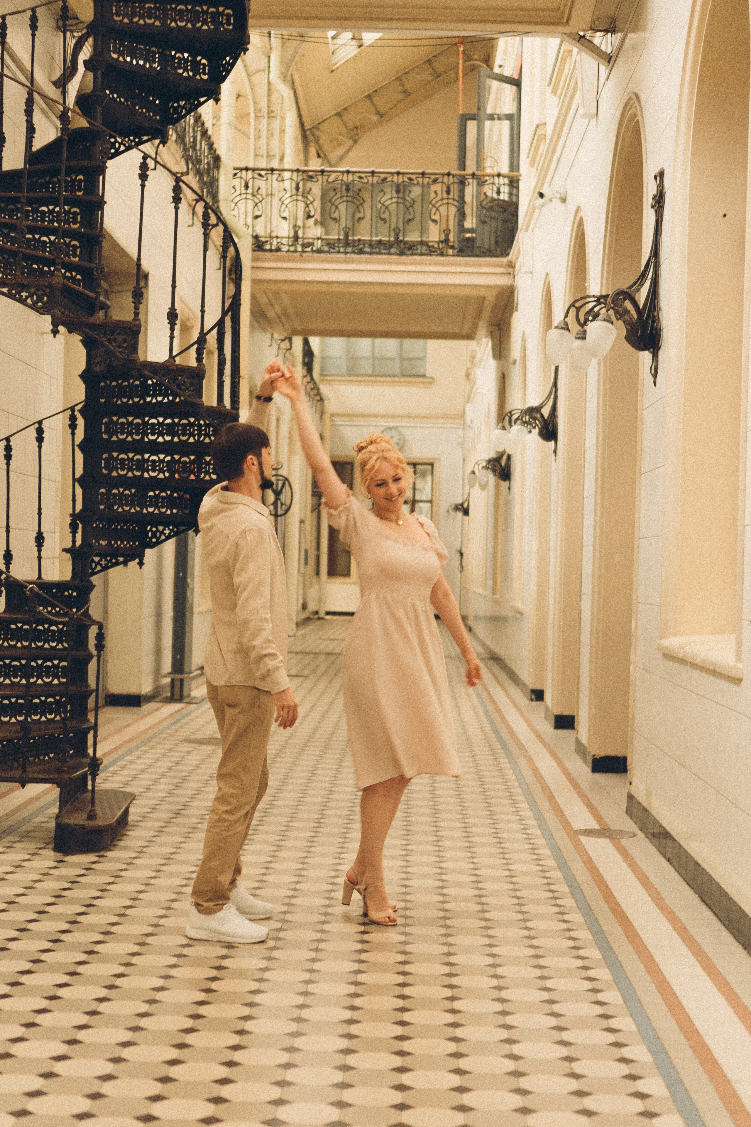 ПРОГУЛКА НА ВИТЕБСКОМ ВОКЗАЛЕ. Профессиональный фотограф, Санкт-Петербург — Виктория Богомолова