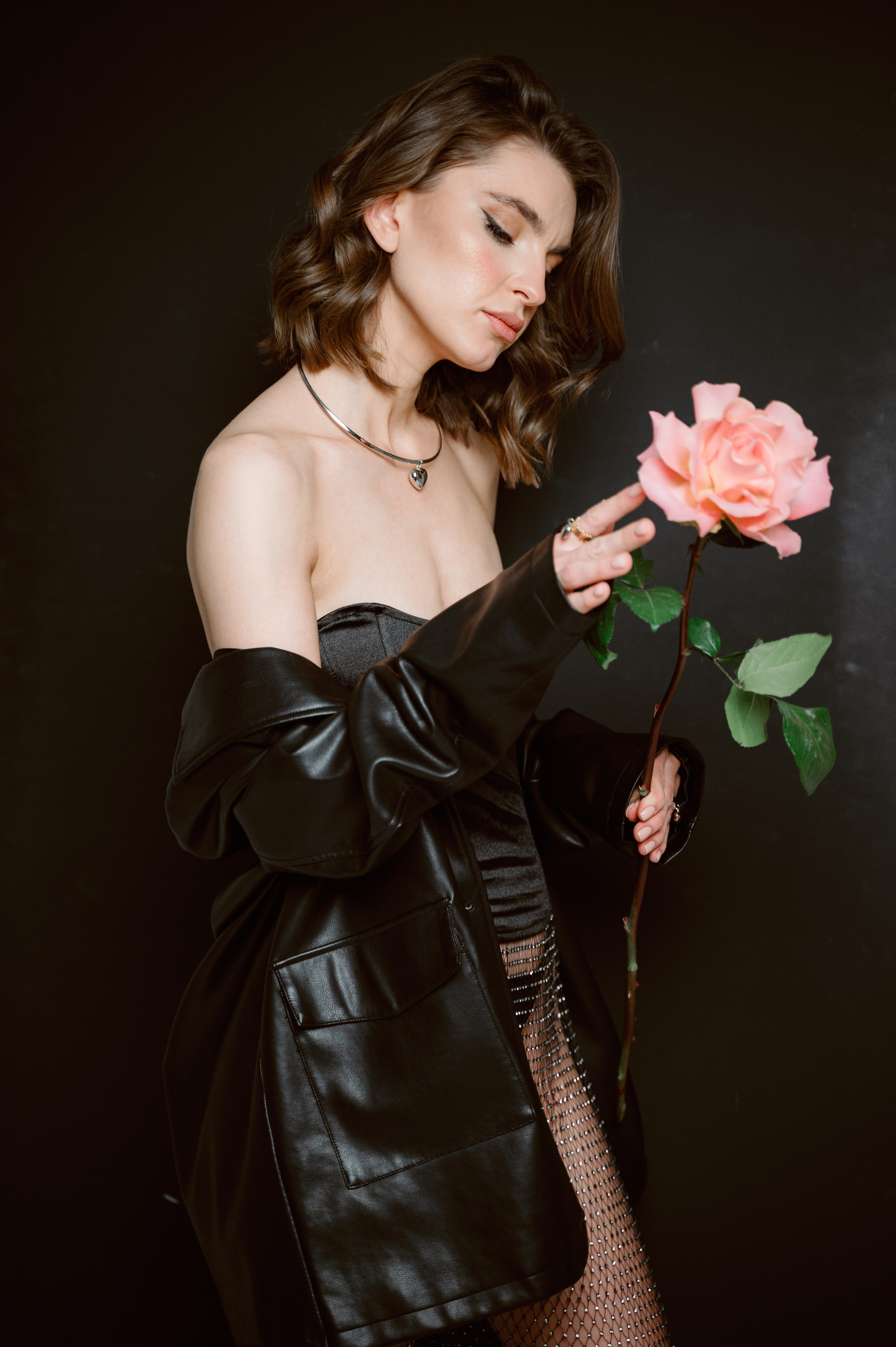 Искусство видеть красоту: портреты в стиле минимализм. Свадебный фотограф Константинова Елена