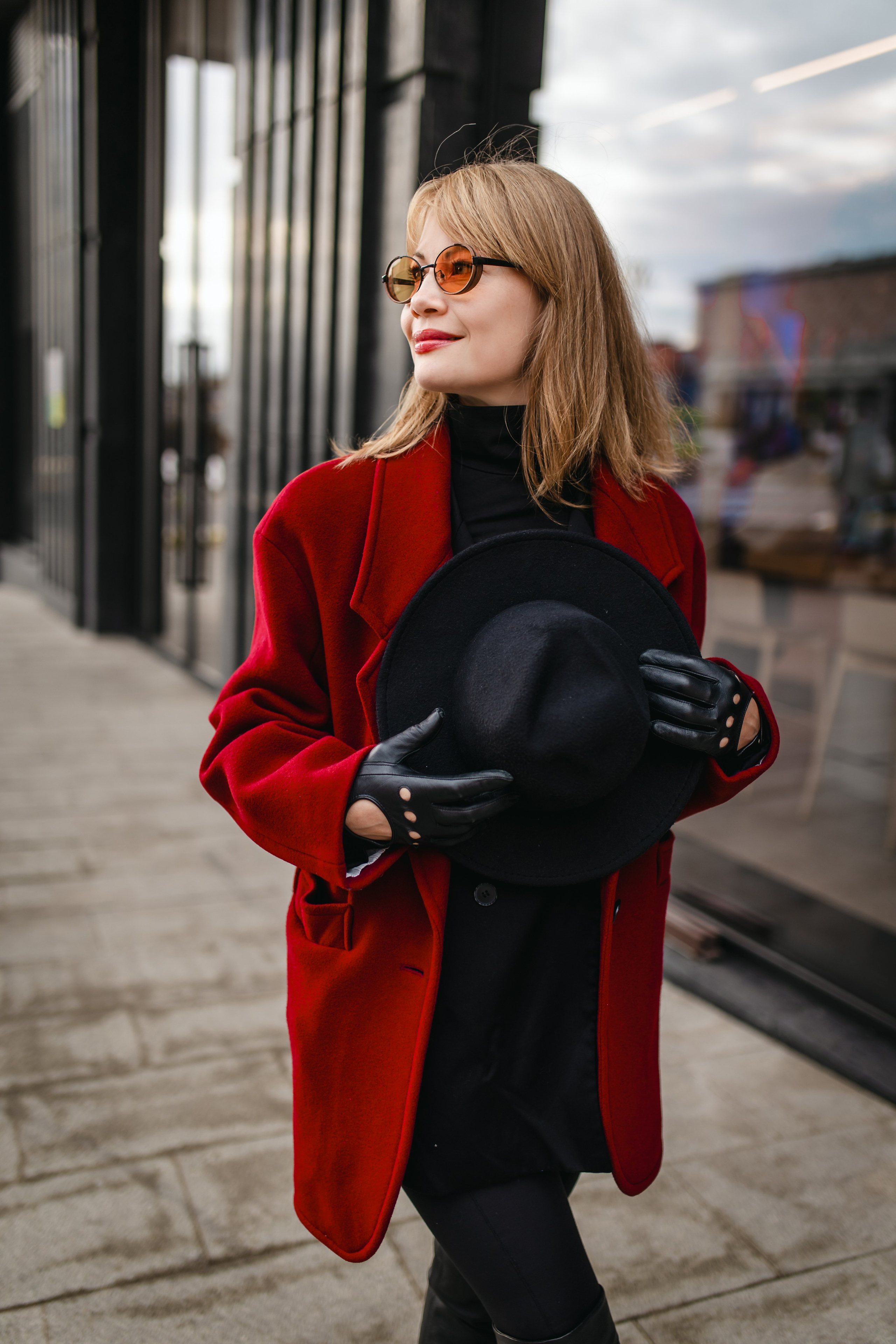 Девушка в красном. Olga.filippova.photo