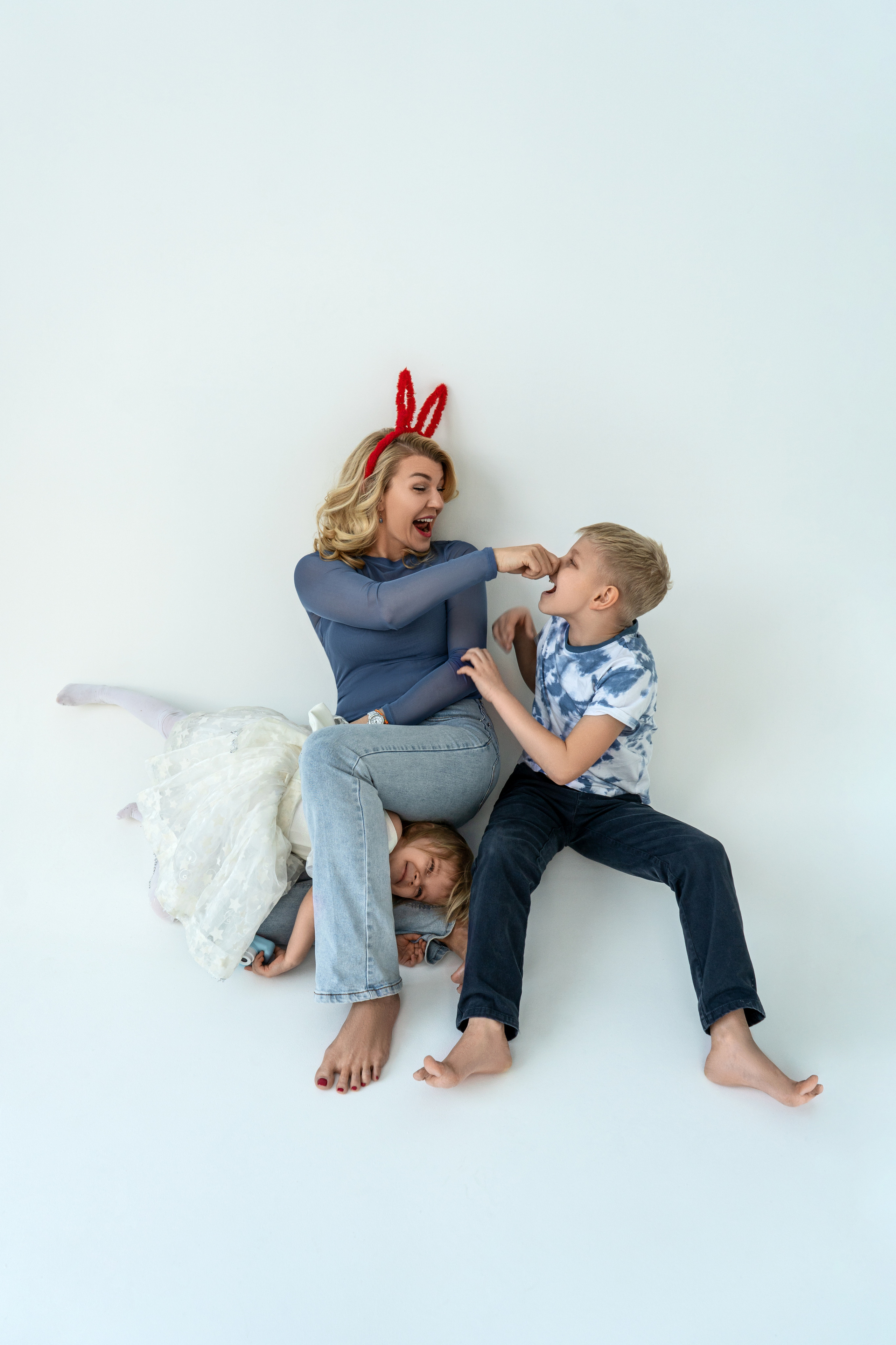 Дарья Тихончук. Жанна, Герман и Полина