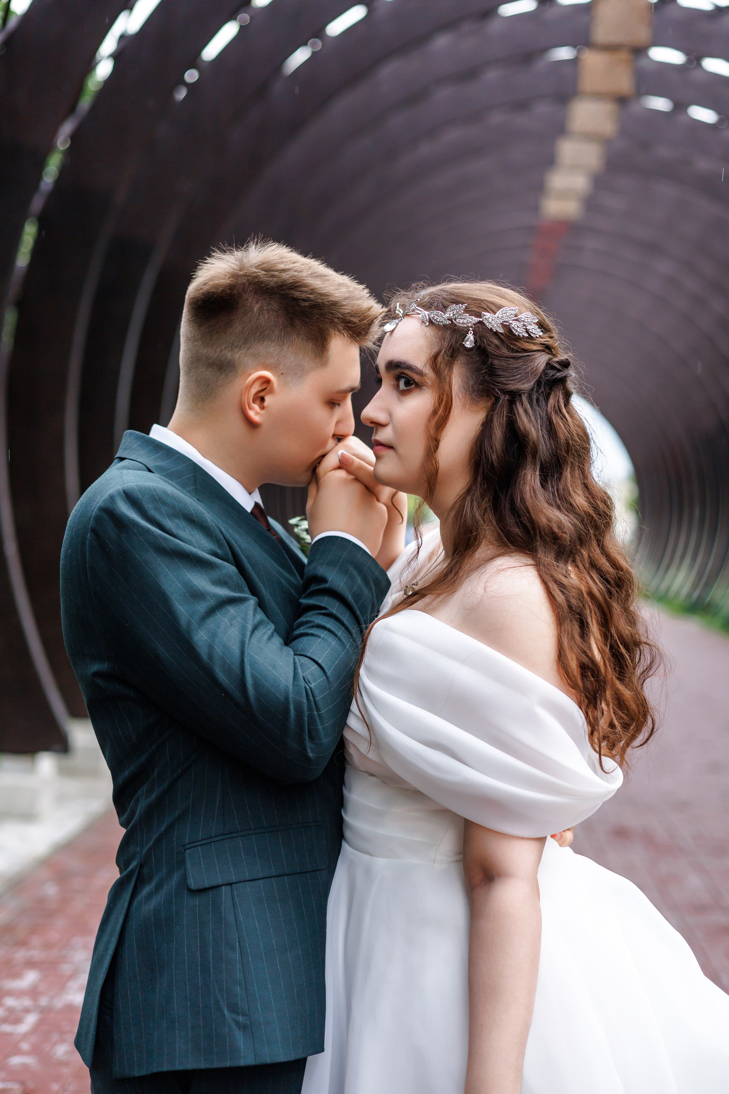 Свадебная прогулка. Контент и свадебный фотограф в Одинцово и Москве. Вакульчик Екатерина