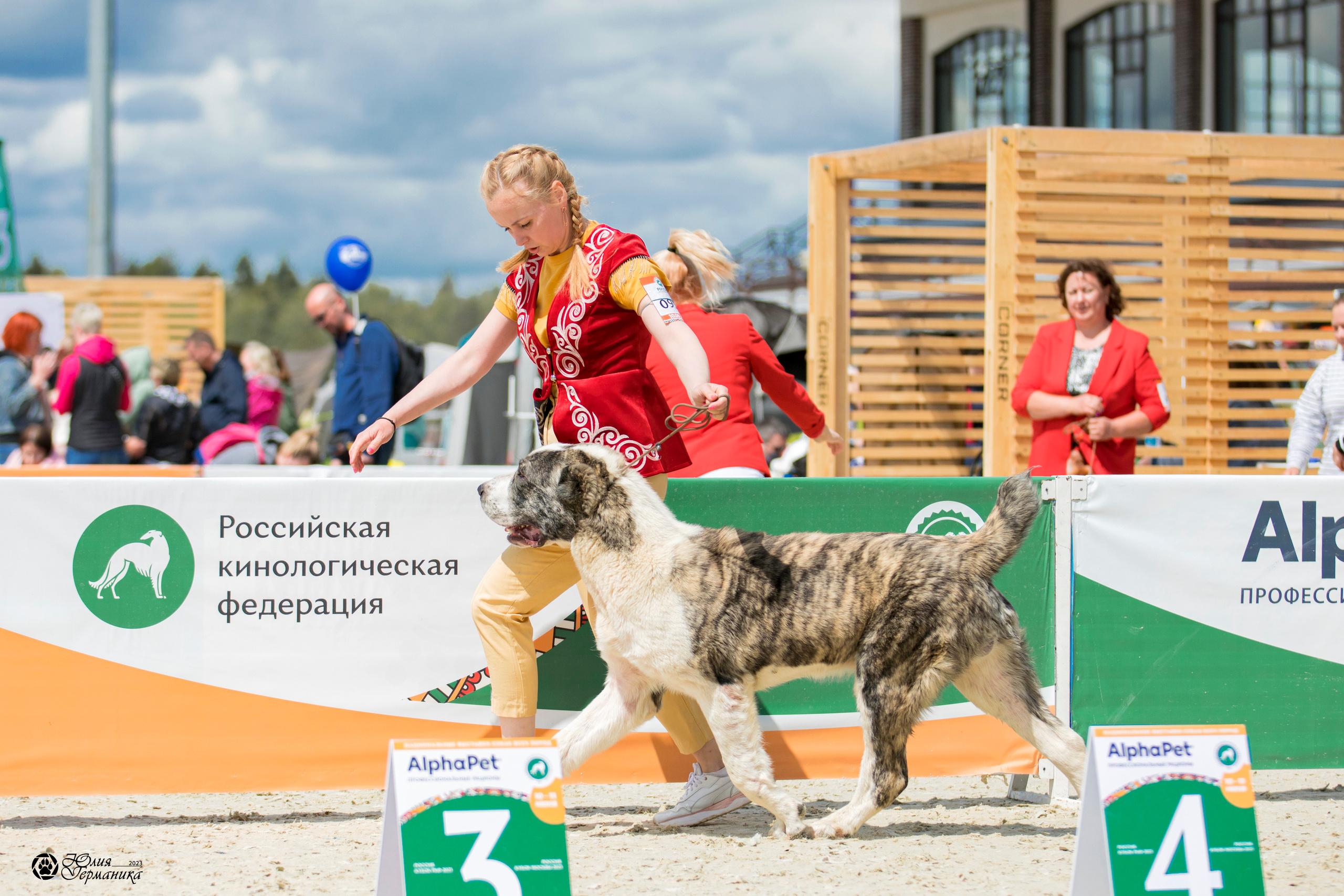 Россия 10-11.06.2023. Фотограф-анималист Юлия Германика