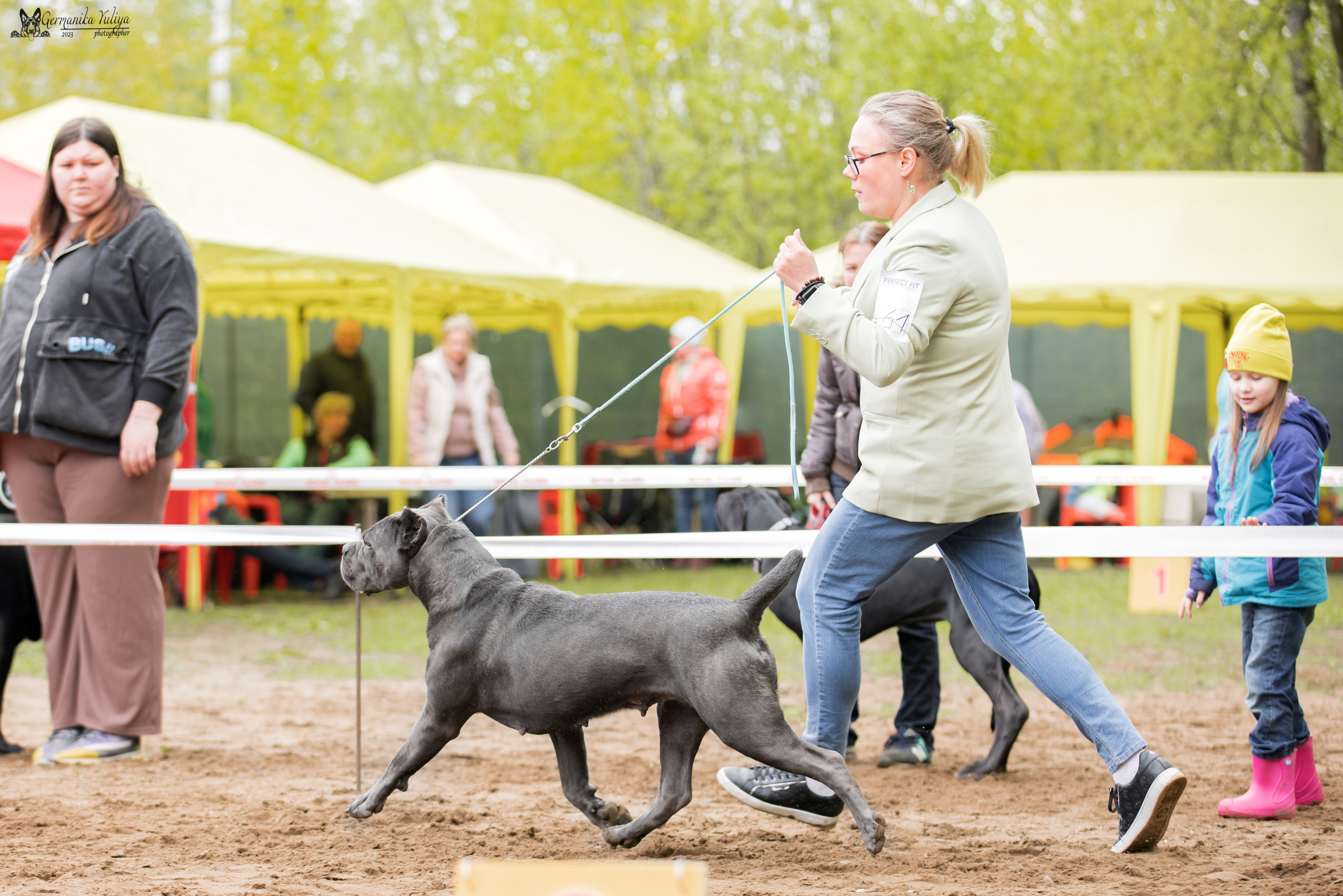 Сокольники 1.05.2023. Фотограф-анималист Юлия Германика