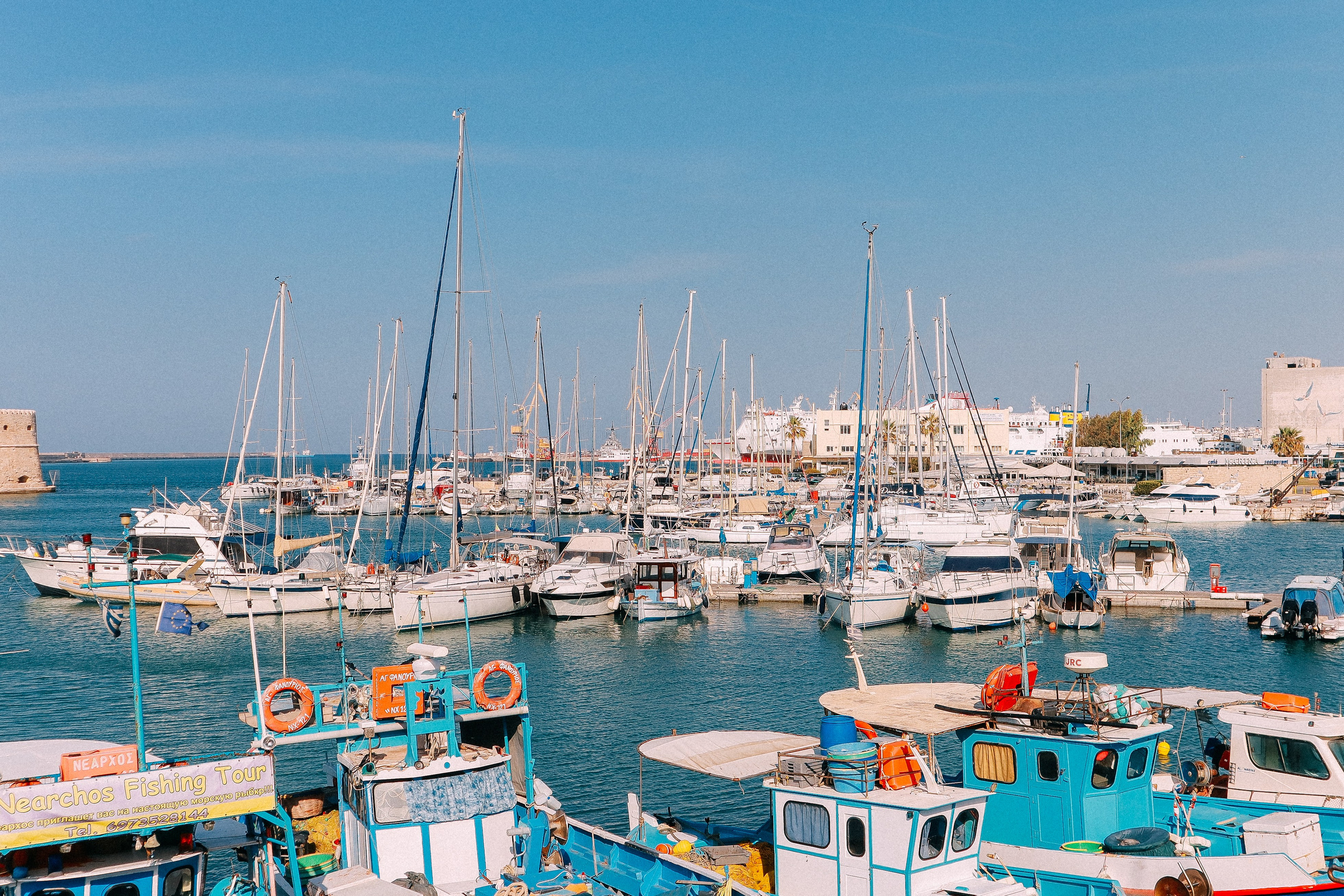 Крит. Аня Степанова